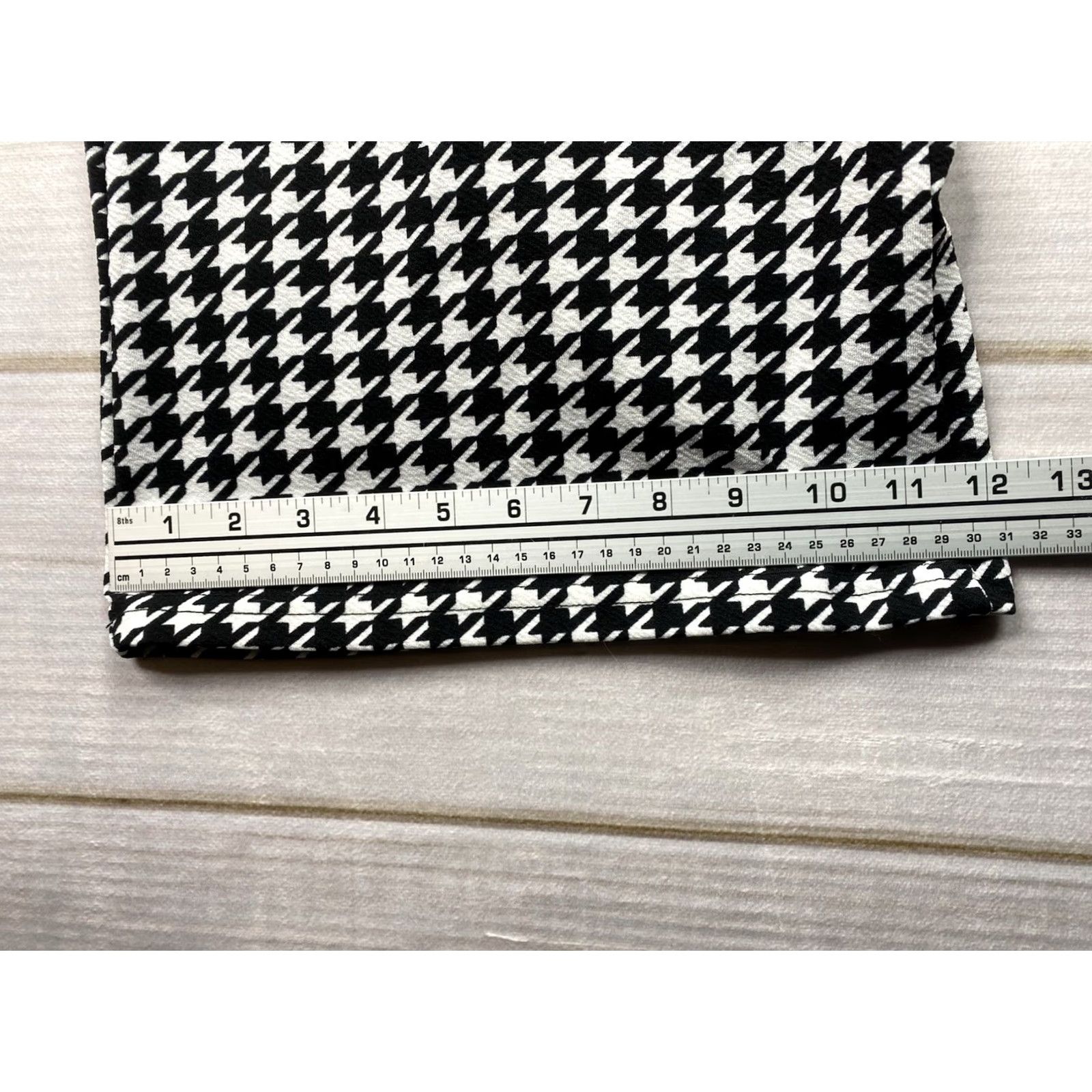Vintage Womens Pants 2XL Houndstooth Wide-Leg High Rise Stretch Pull On Black Polyester Knit Dress Pants Womens 2XL Wide-Leg Houndstooth Modern City 90s Style Size 40" / US 18 - 6 Thumbnail