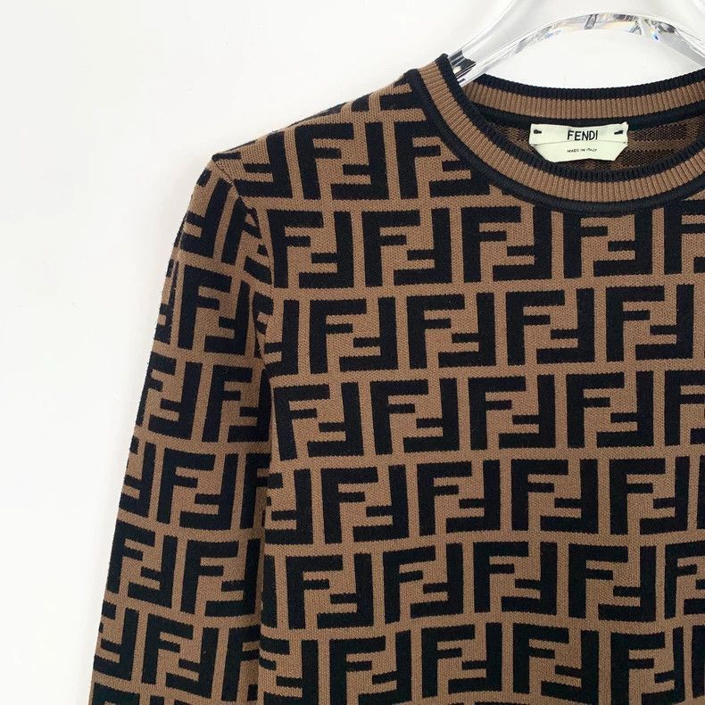 Fendi Fendi Logo Print Long Sleeve Sweatshirt Size US S / EU 44-46 / 1 - 3 Thumbnail