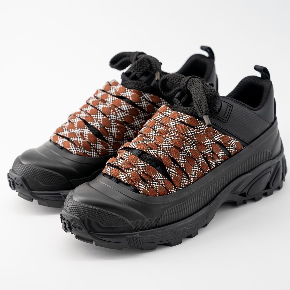 Burberry Burberry Arthur Sneaker Size US 7 / EU 40 - 14 Thumbnail