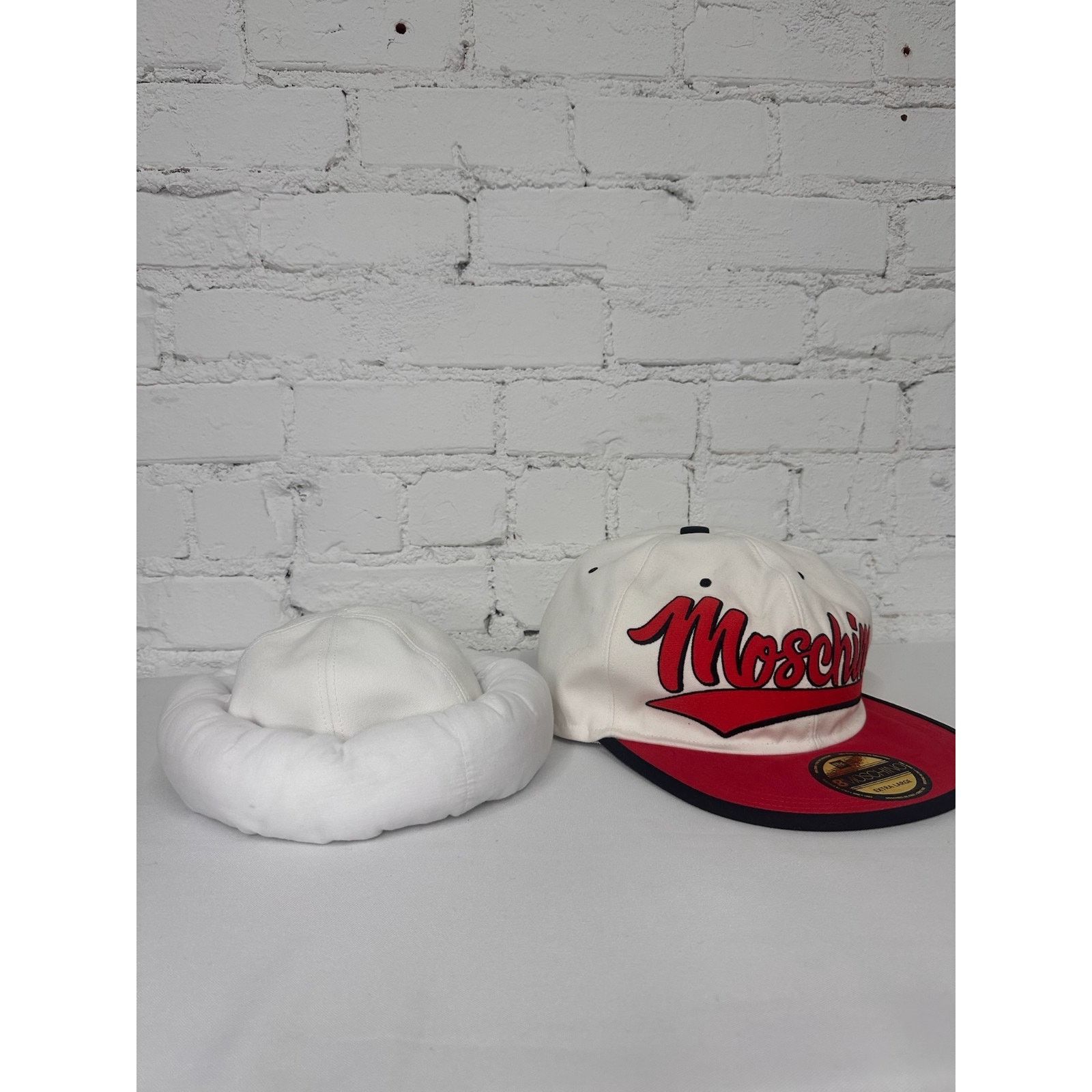 Moschino AW20 MOSCHINO Couture Jeremy Scott White Snapback Logo Hat Size ONE SIZE - 7 Thumbnail