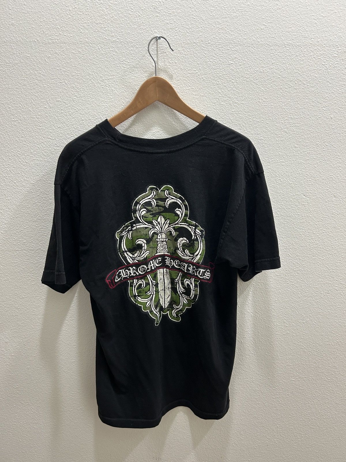 Chrome Hearts Chrome Hearts Black Camo Dagger Scroll Pocket T-Shirt Size US L / EU 52-54 / 3 - 1 Thumbnail