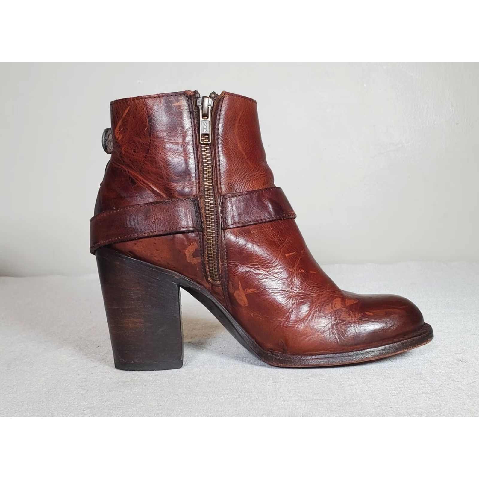 FREEBIRD Freebird by Steven BOLO Ankle Boots Distressed Cognac Brown Leather Women US 8 Bootie Casual Size US 8 / IT 38 - 4 Thumbnail