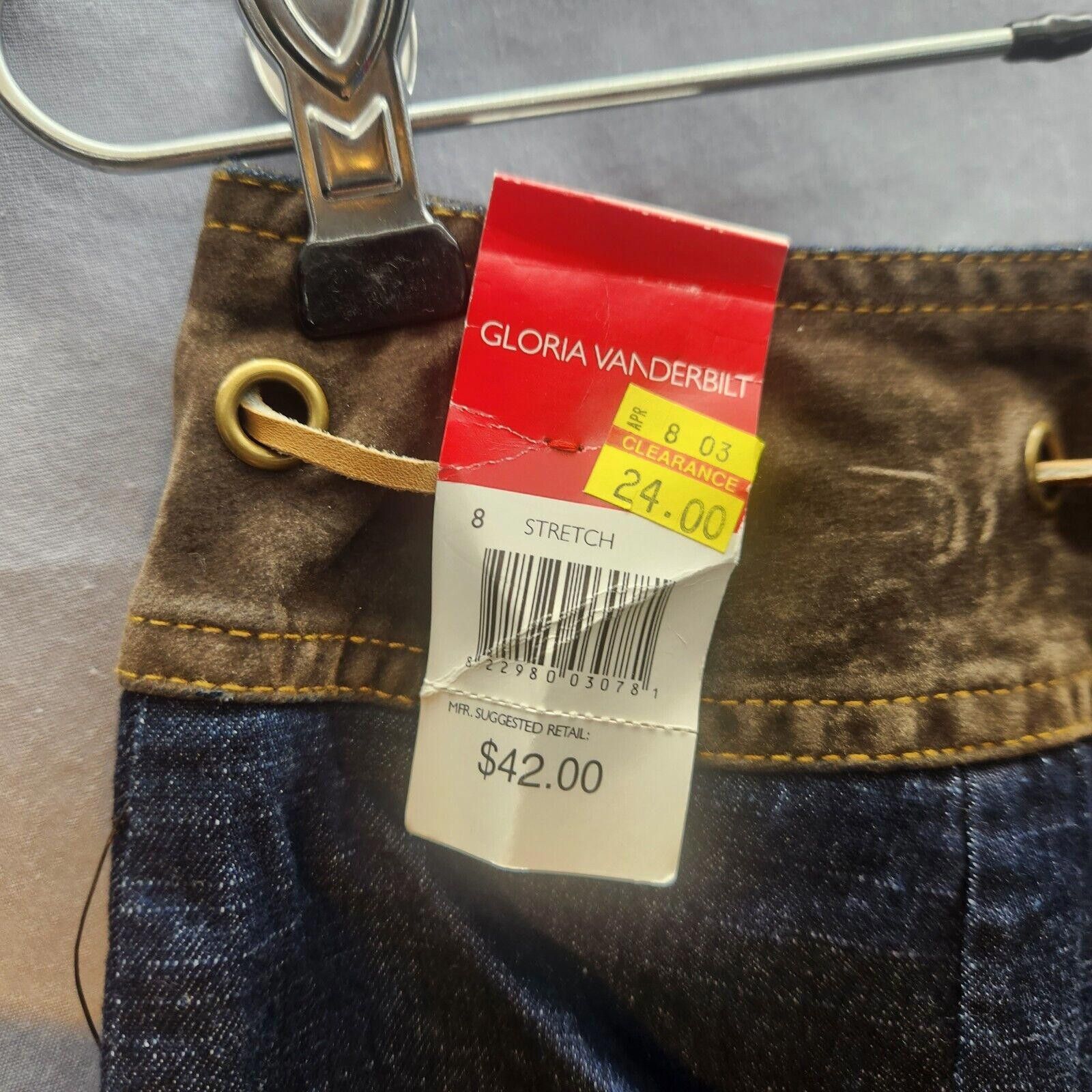 Designer Gloria Vanderbilt Boot Cut Suede Top Jeans Size 8 NWT Size 30" / US 8 / IT 44 - 9 Thumbnail
