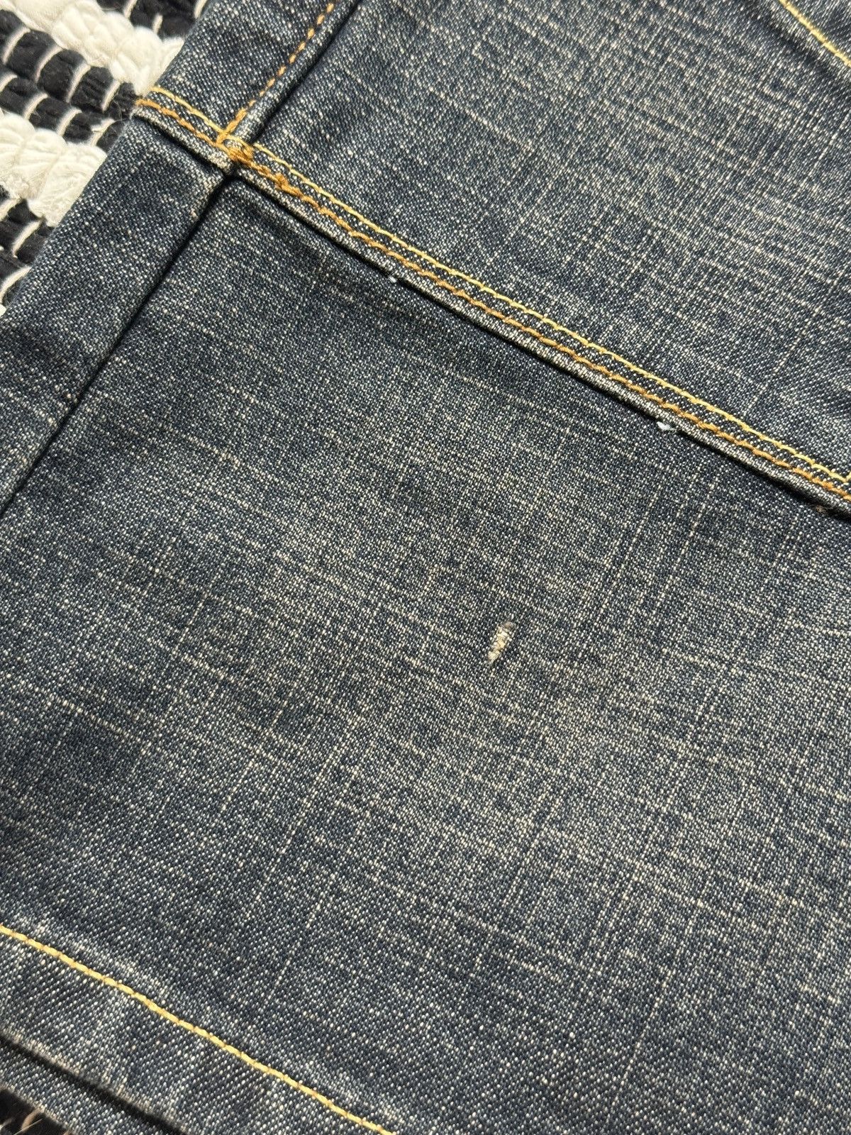 Von Dutch VINTAGE VON DUTCH 2000s MINI DENIM SKIRT Size 28" / US 6 / IT 42 - 5 Thumbnail