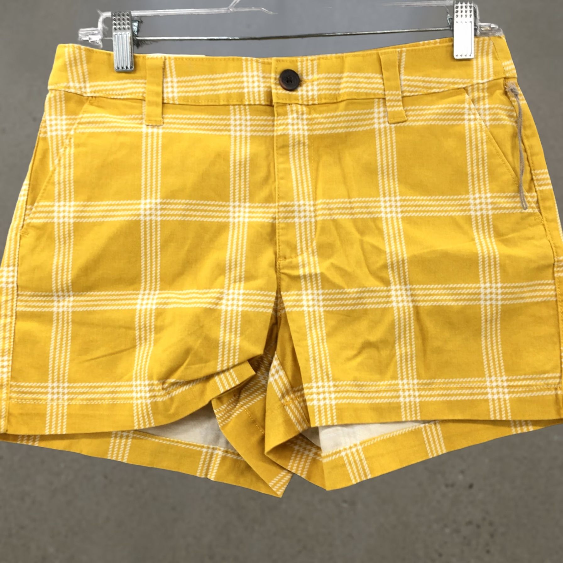 Vintage A New Day Shorts Womens 4 Yellow Chino Actual 30x3 Mid Rise Plaid Zip Fly Size 27" / US 4 / IT 40 - 1 Thumbnail