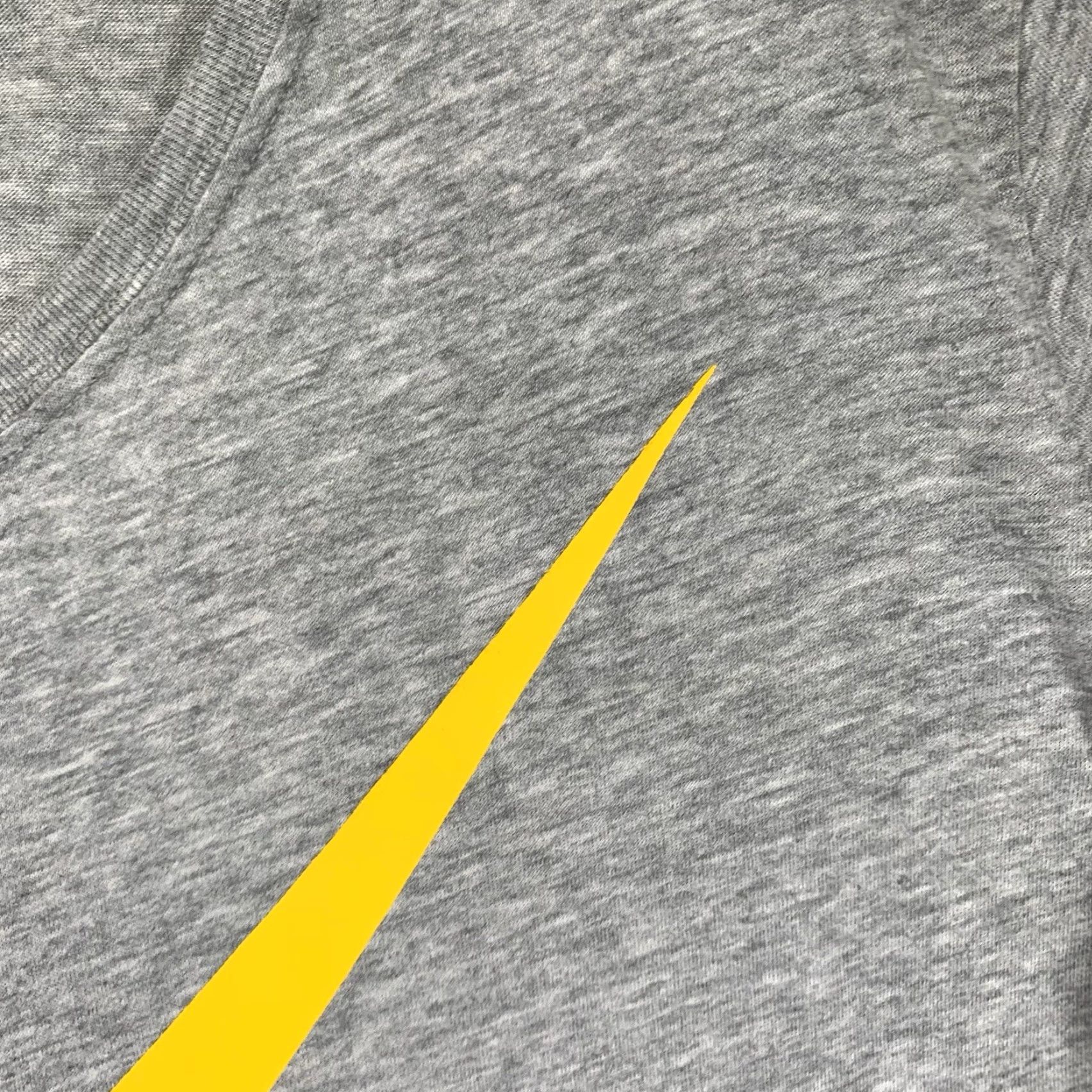 Nike VINTAGE Nike T-Shirt Women's Oversized Large 22x25 Gray Y2K Big Swoosh Graphic Tee 2000s Casual Size L / US 10 / IT 46 - 7 Thumbnail