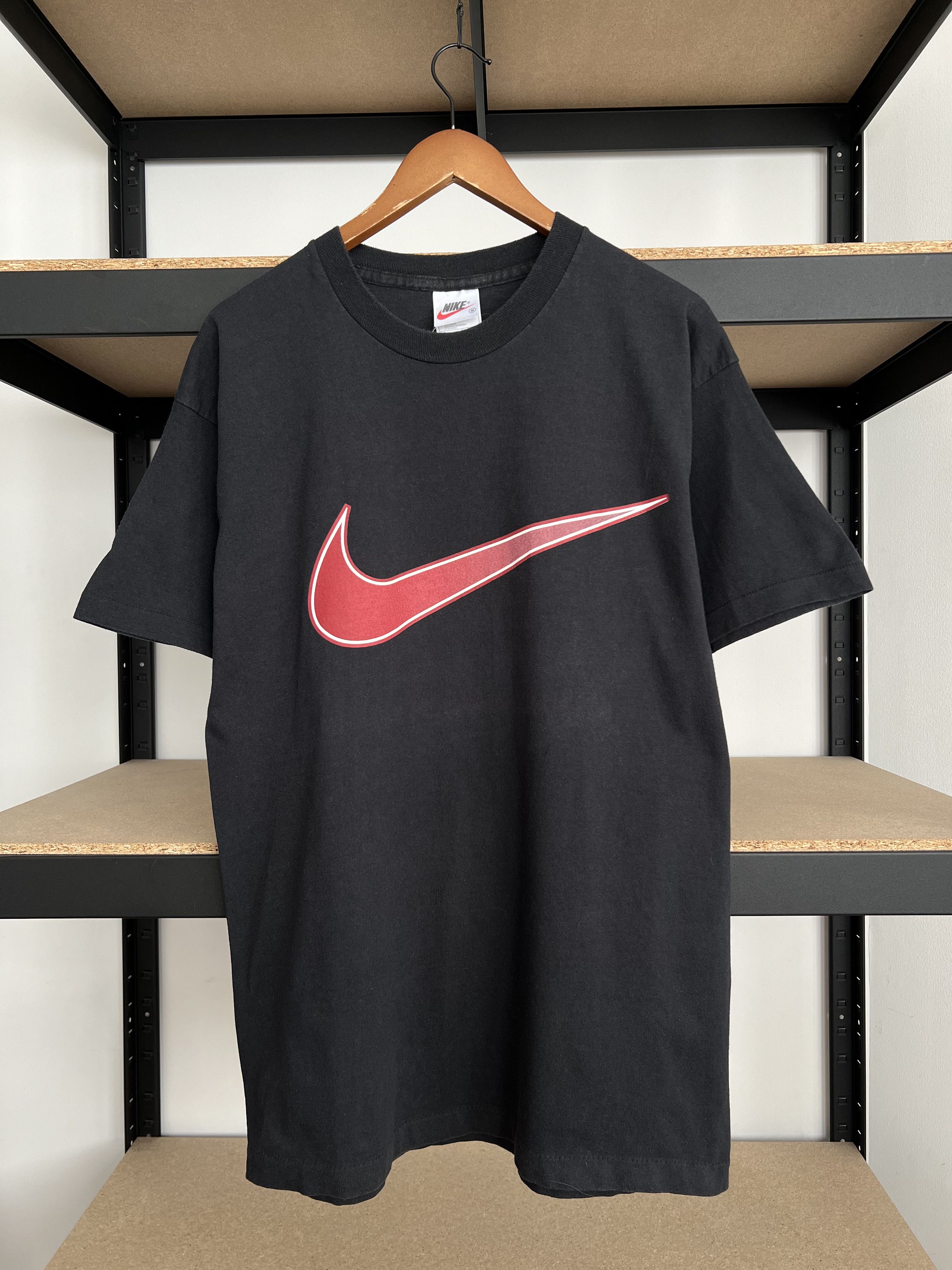 Vintage 90s Nike Black T-shirt