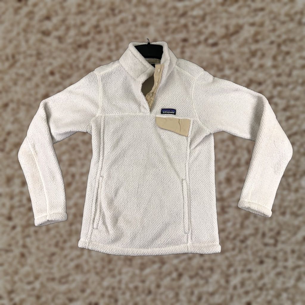 Patagonia Patagonia Sweater Womens XS White Re-Tool Snap-T Pullover Polyester Mock Neck Long Sleeve Pullover Casual Outdoor Logo Vintage: No Womens, Size XS Size XS / US 0-2 / IT 36-38 - 1 Thumbnail
