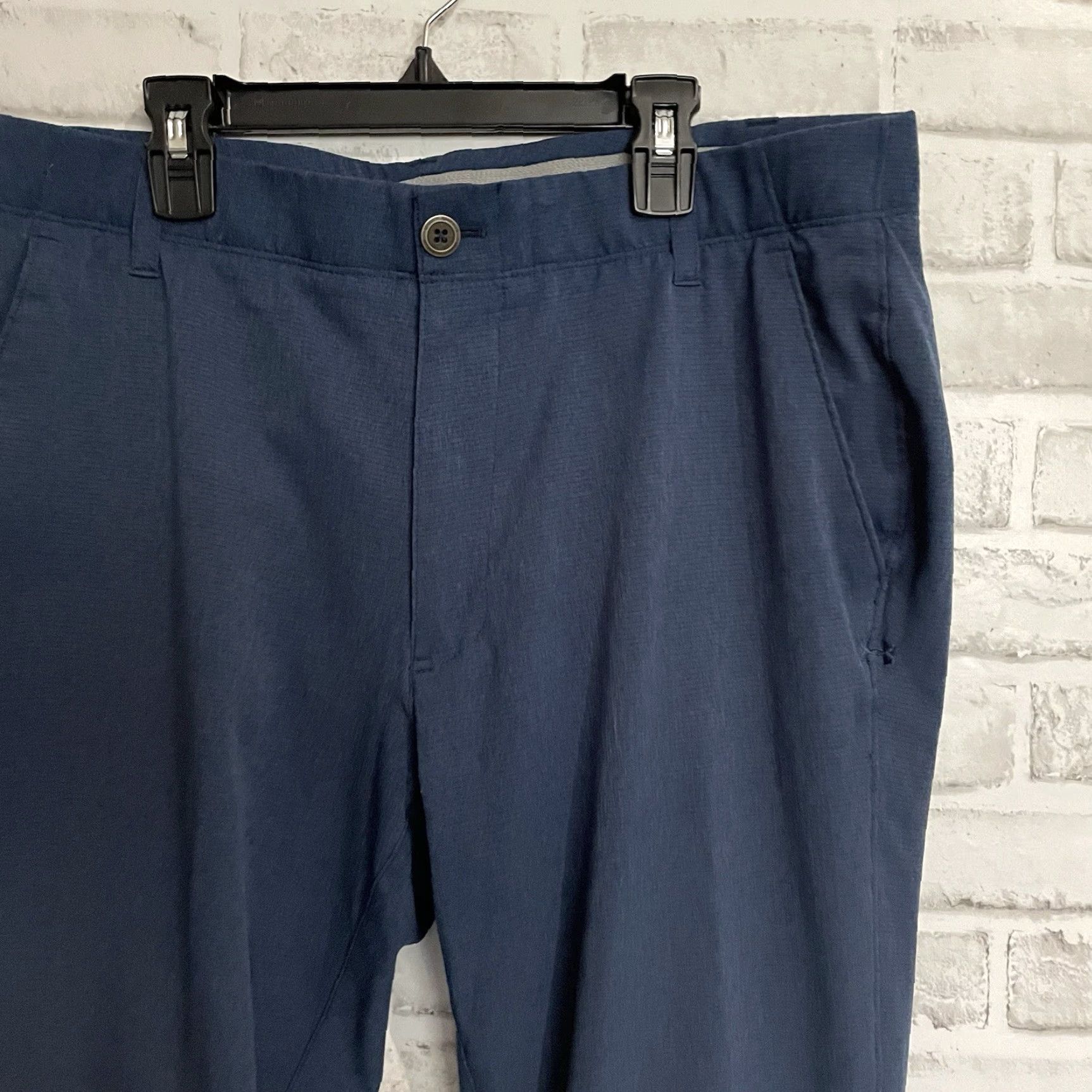 Under Armour Under Armour Pants Mens 36x32 Blue Athletic Chino Stretchy Regular Size 36 Inseam 32 Mens Size US 36 / EU 52 - 2 Thumbnail