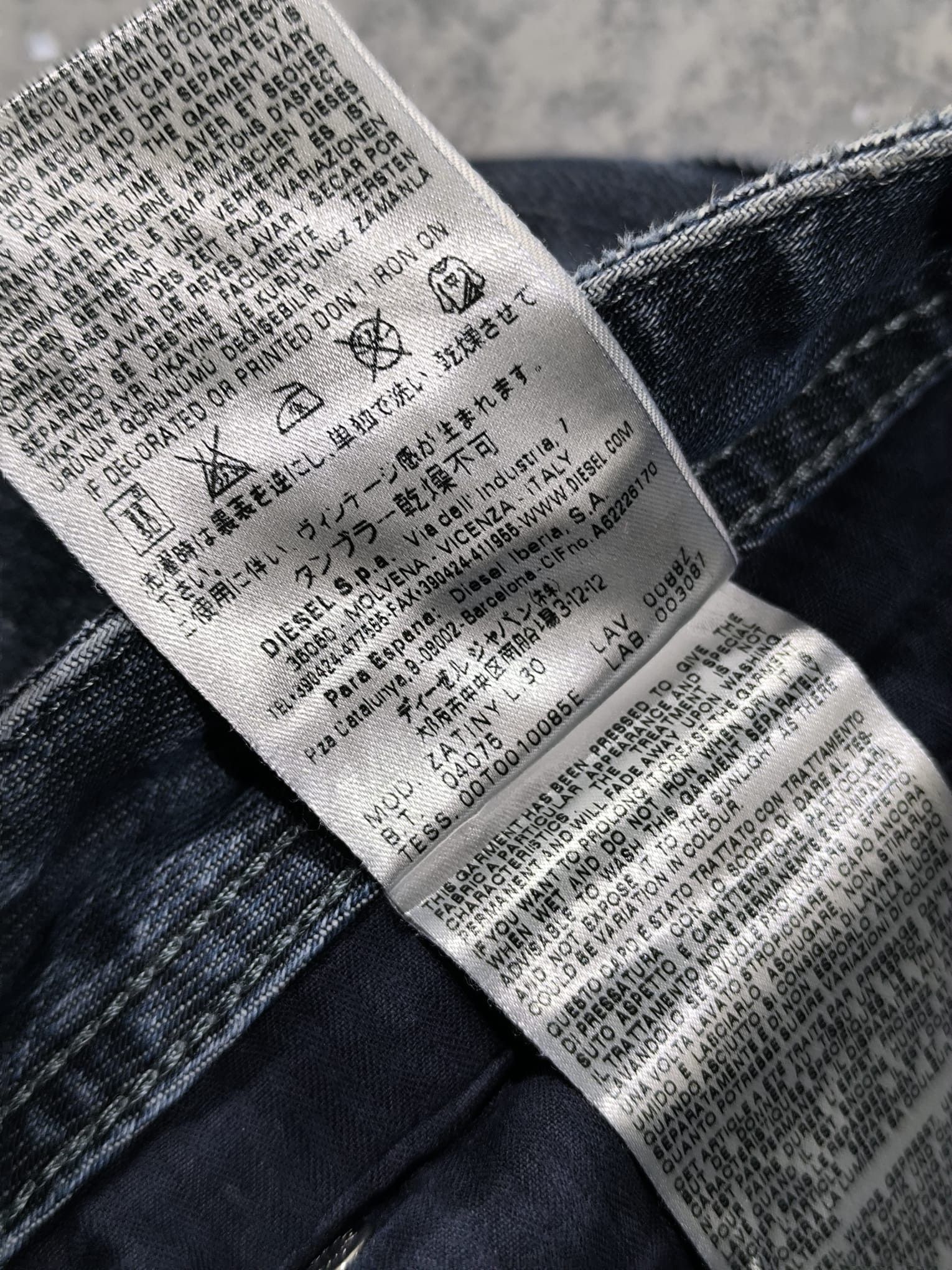 Diesel Vintage Diesel Zatiny Bootcut Jeans/Denim Size US 34 / EU 50 - 11 Thumbnail