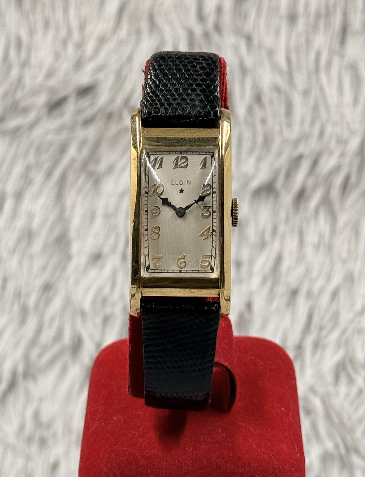 Vintage Vintage ELGIN Tank Manual Swiss Made 14K GOLD Watch Size ONE SIZE - 1 Thumbnail