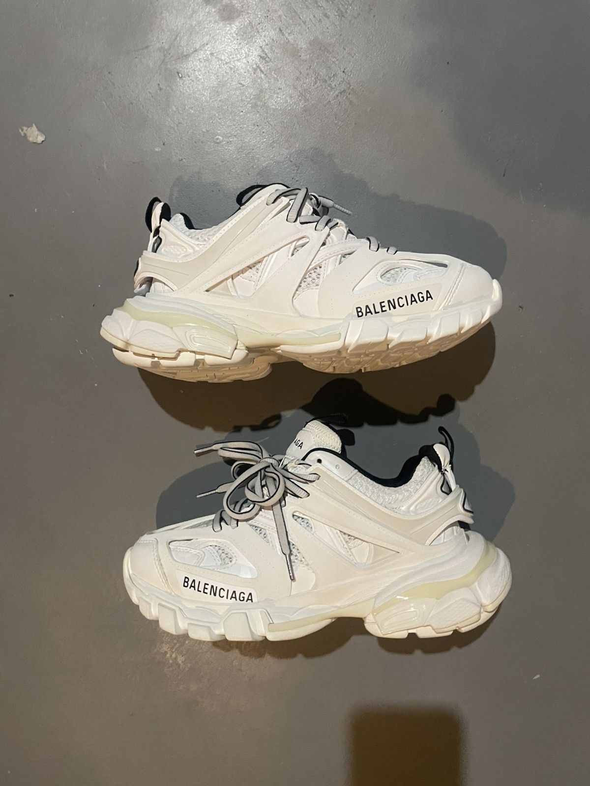 Balenciaga Balenciaga Womens Icy White Track Sneaker Size 5.5W NWT Size US 5.5 / IT 35.5 - 5 Thumbnail