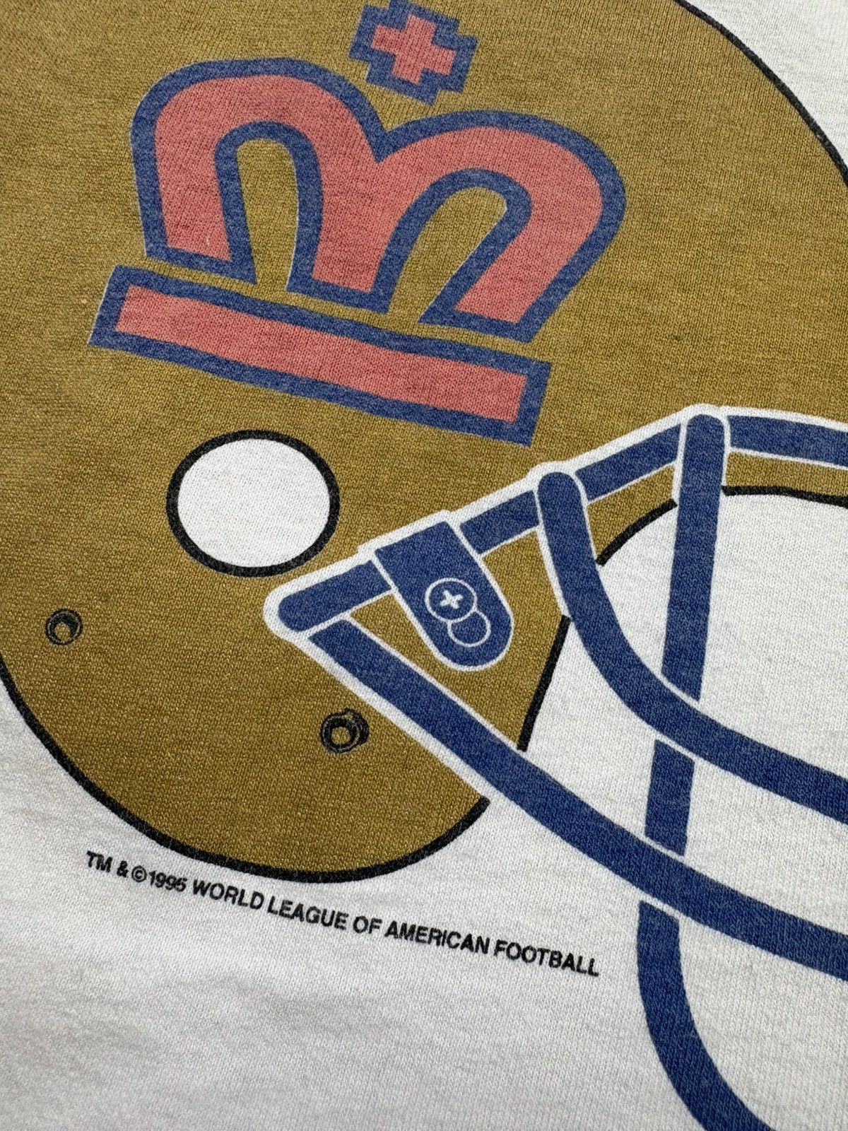 Vintage Vintage 1995 London Monarchs WLAF Graphic T-Shirt 90s NFL Size US XL / EU 56 / 4 - 7 Thumbnail
