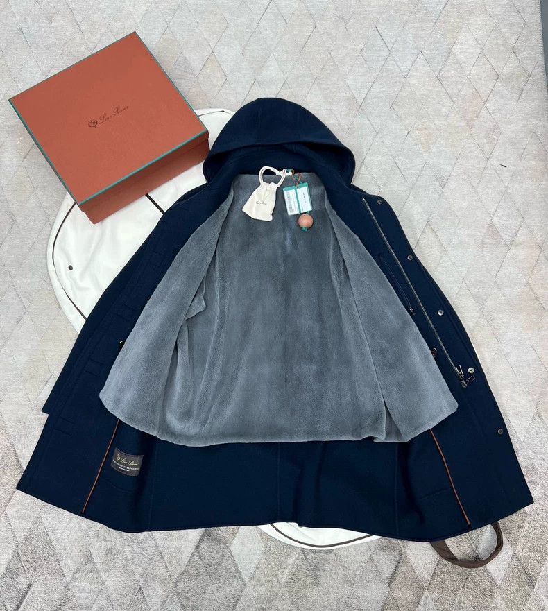 Loro Piana LORO PIANA A coat made of sheep and mink fur Size US S / EU 44-46 / 1 - 4 Thumbnail