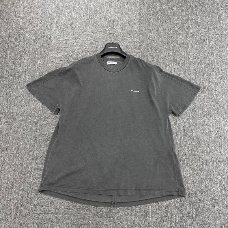 Balenciaga Balenciaga Washing to make old printed short sleeves Size US S / EU 44-46 / 1 - 1 Thumbnail