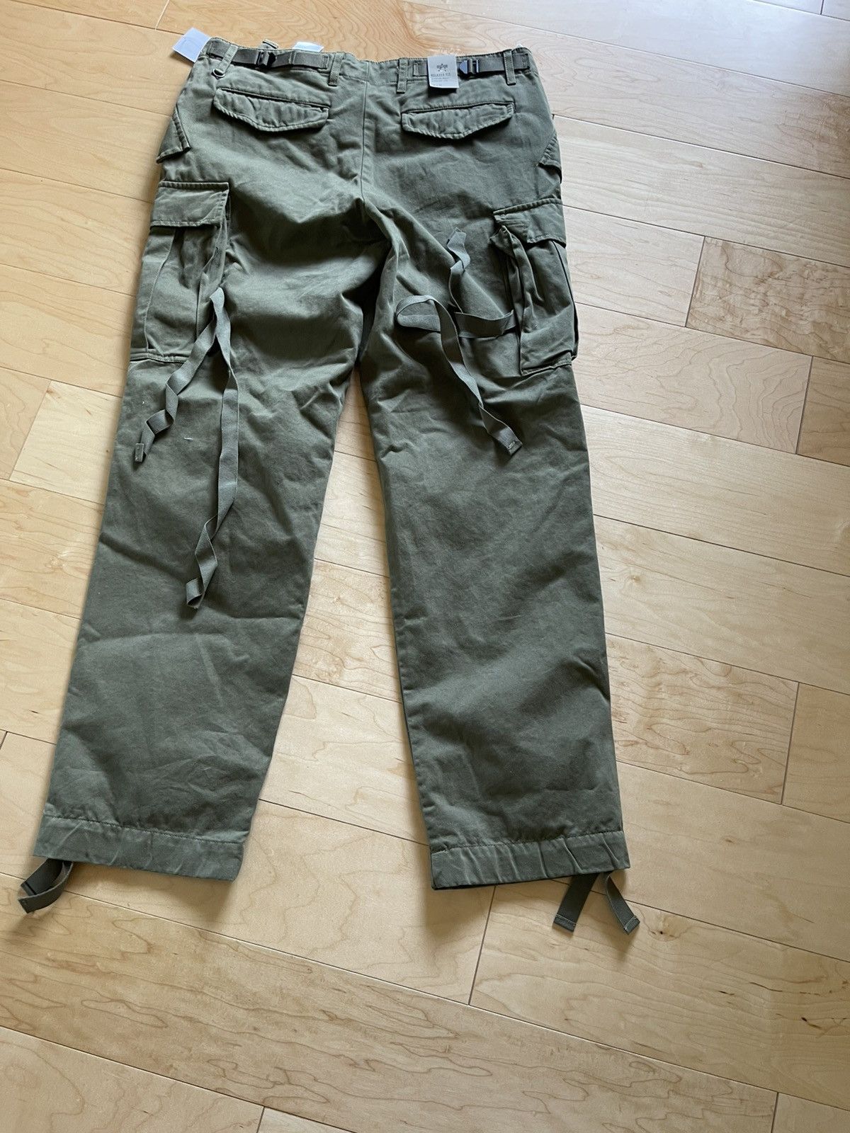 Alpha Industries Alpha industries men’s cargo M 65 pants 32x32 green NWT Size US 32 / EU 48 - 6 Thumbnail