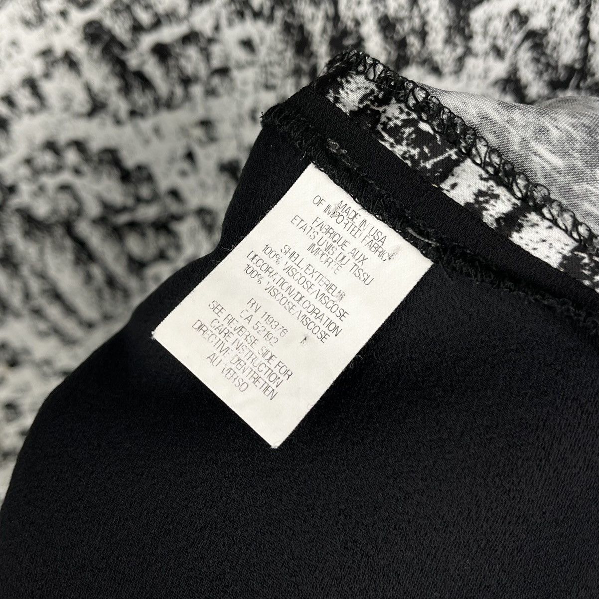 Helmut Lang Helmut Lang Dark Vanguard Snake Print Sleeveless Tank Top Size S / US 4 / IT 40 - 13 Thumbnail
