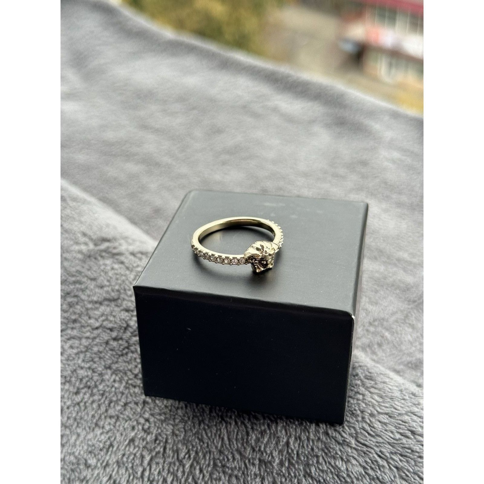 Versace Versace medusa head logo crystal gold ring Size ONE SIZE - 8 Thumbnail