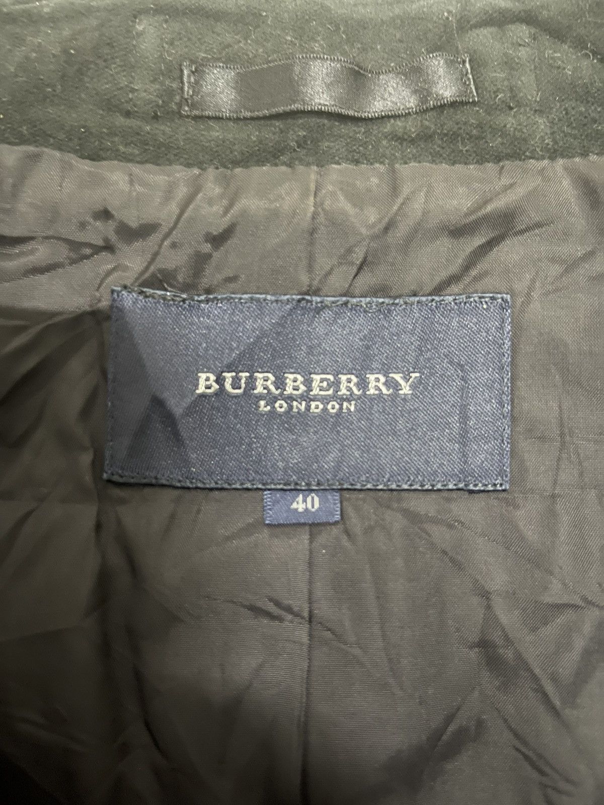 Burberry Burberry Velvet Button Up Jacket Size M / US 6-8 / IT 42-44 - 4 Thumbnail