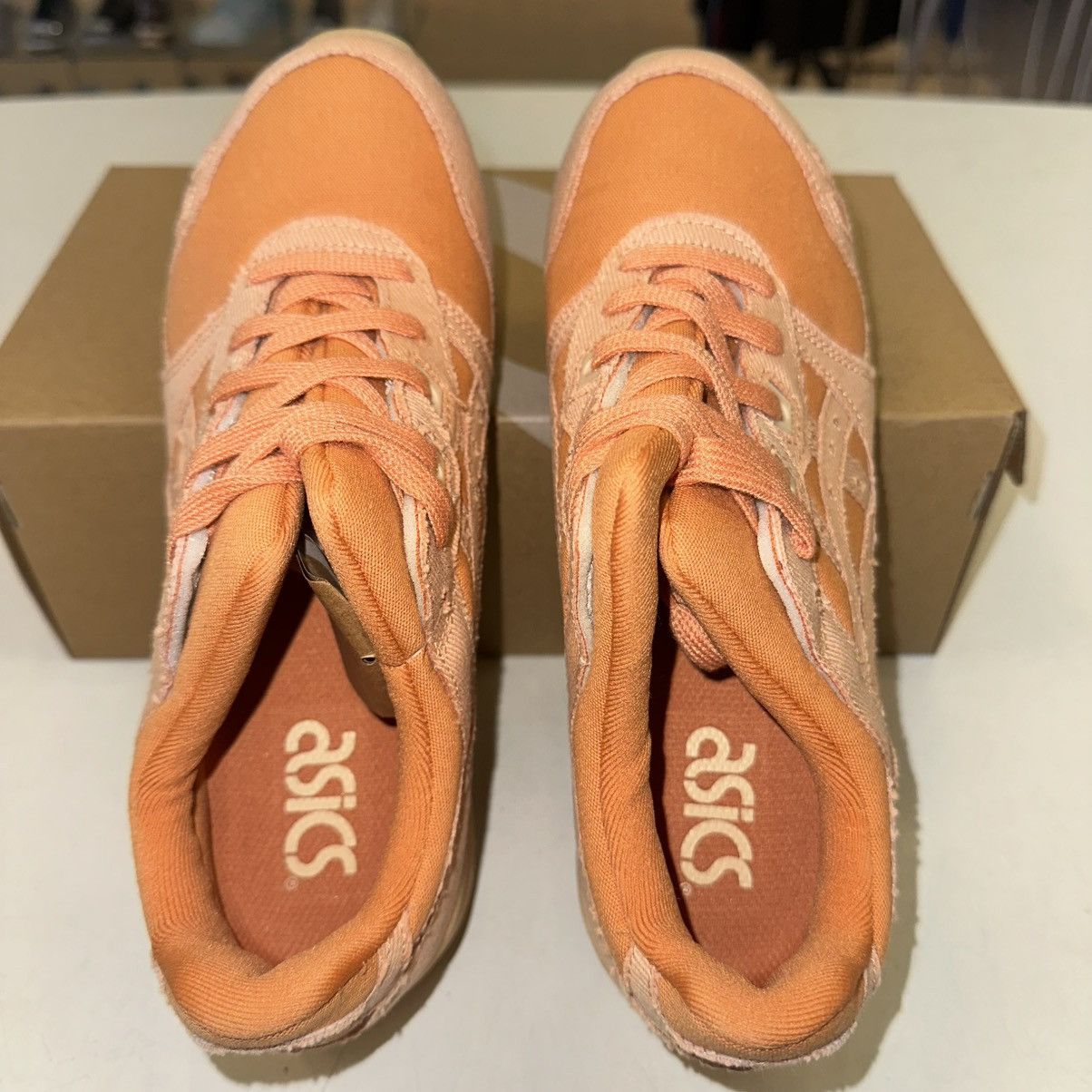 Asics Size 5 - ASICS GEL-Lyte III OG Low Tea Pack - Rooibos Size US 5 / EU 37 - 3 Thumbnail