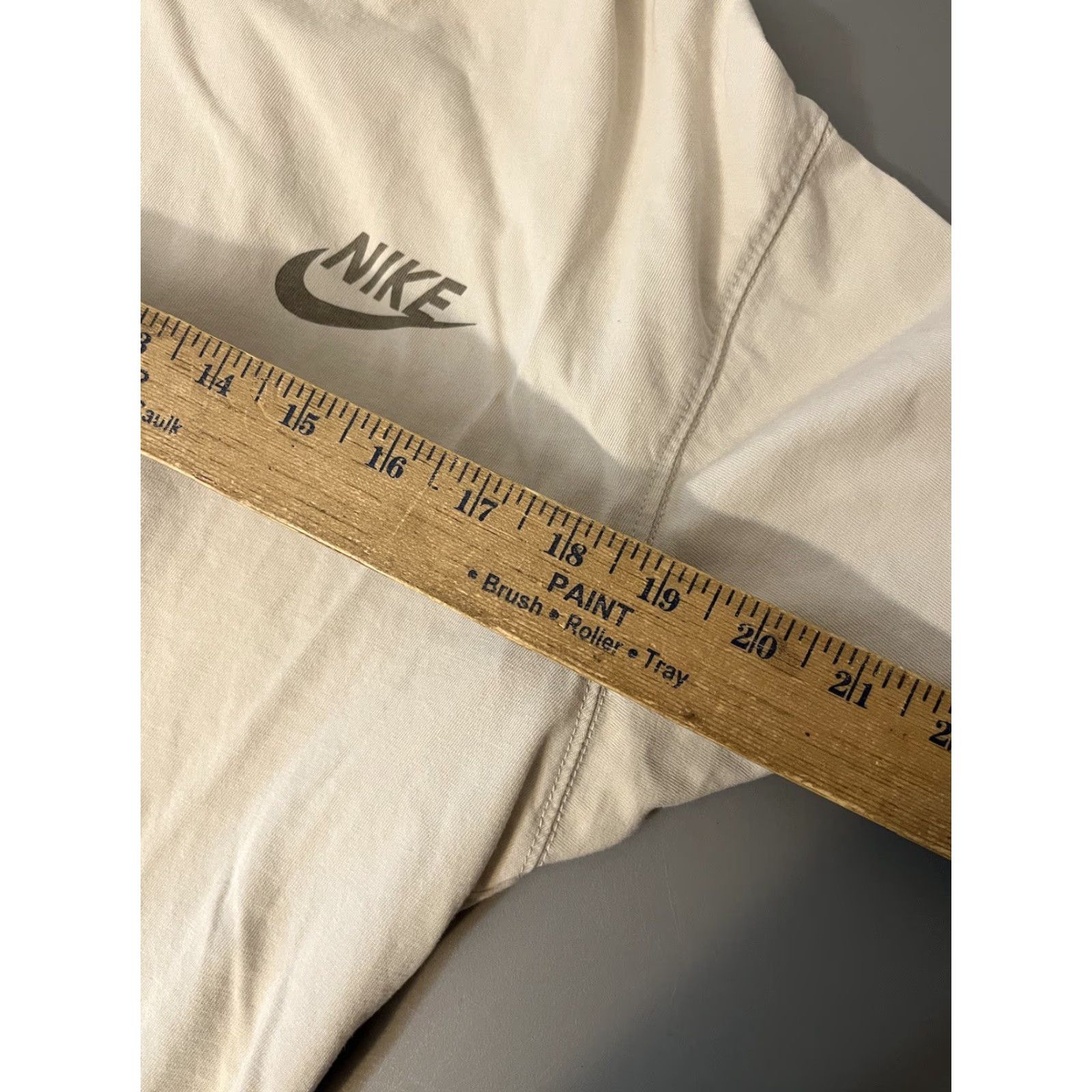 Nike VINTAGE NIKE SPORTS INTERNATIONAL 1972 T-SHIRT Beige MEN R Size US M / EU 48-50 / 2 - 5 Thumbnail