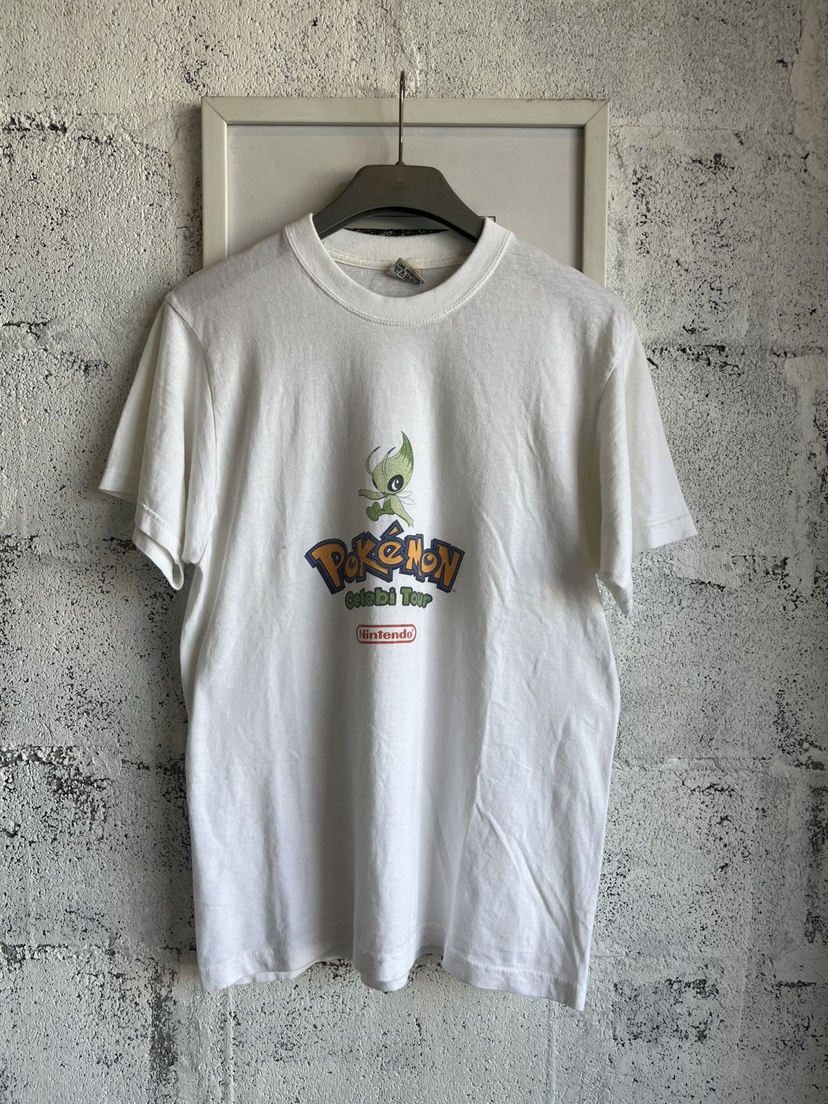 Nintendo × Pokemon × Vintage Vintage Pokemon Celebi Tour 2000’s Nintendo Tshirt Size US M / EU 48-50 / 2 - 2 Thumbnail