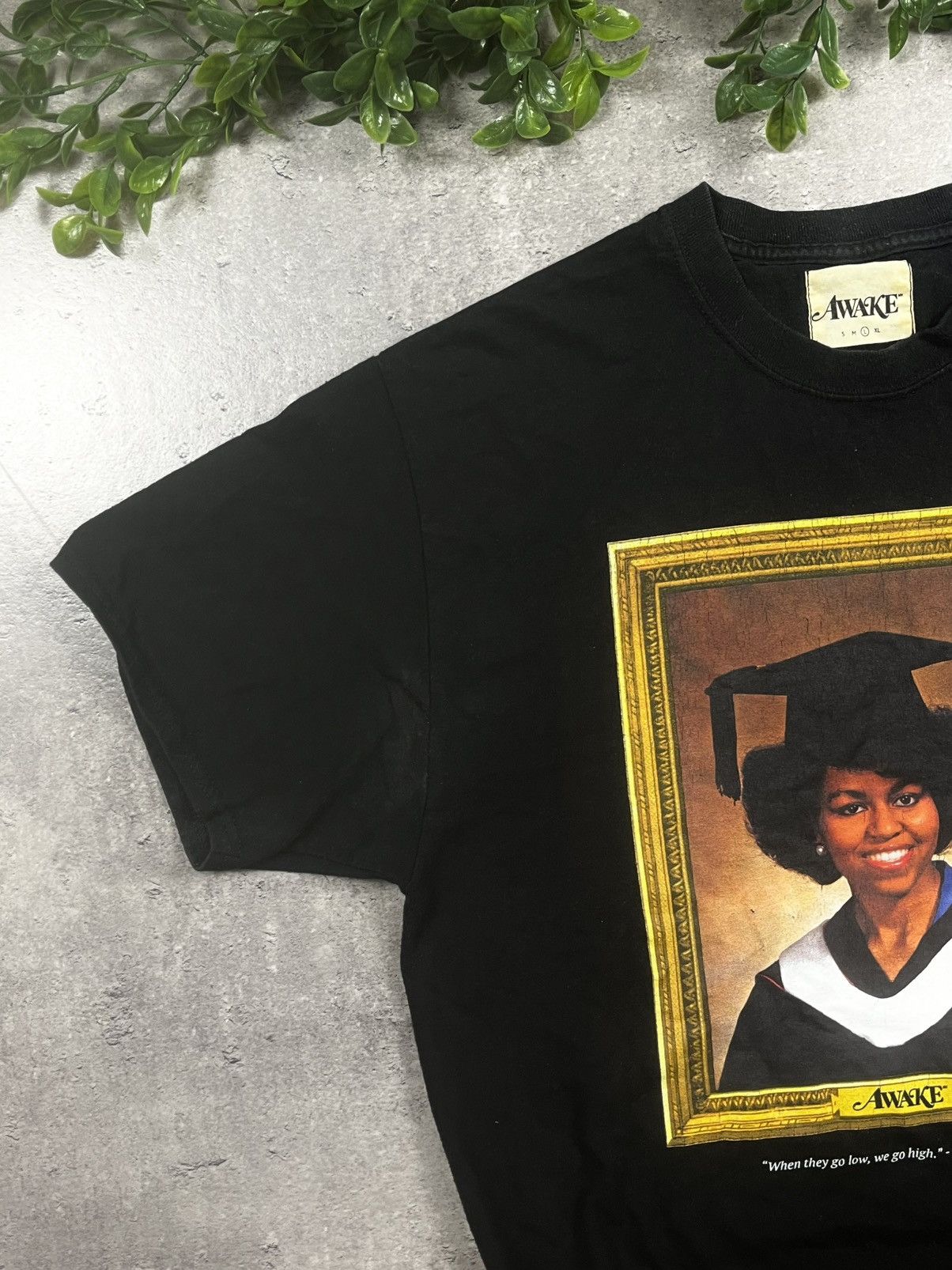 Awake NY Awake NY t-shirt czarny Michelle Obama nadruk L Size US L / EU 52-54 / 3 - 4 Thumbnail