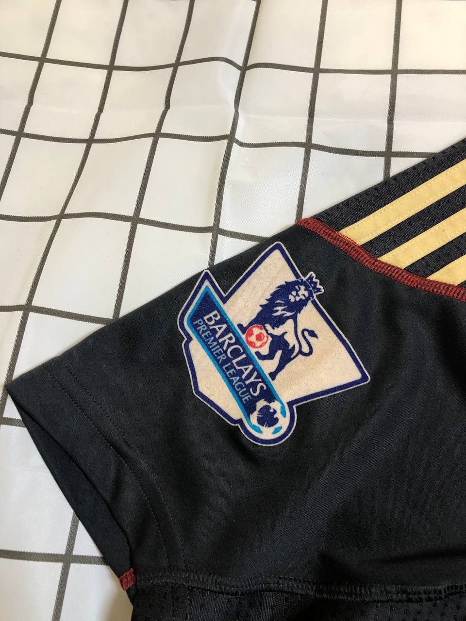 Adidas LIVERPOOL AWAY FOOTBALL SHIRT SOCCER JERSEY ADIDAS Size US M / EU 48-50 / 2 - 2 Thumbnail