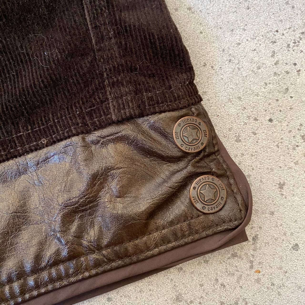 Just Cavalli Just Cavalli Vintage Leather/Corduroy Cropped Pants Y2K Size 26" / US 2 / IT 38 - 12 Thumbnail