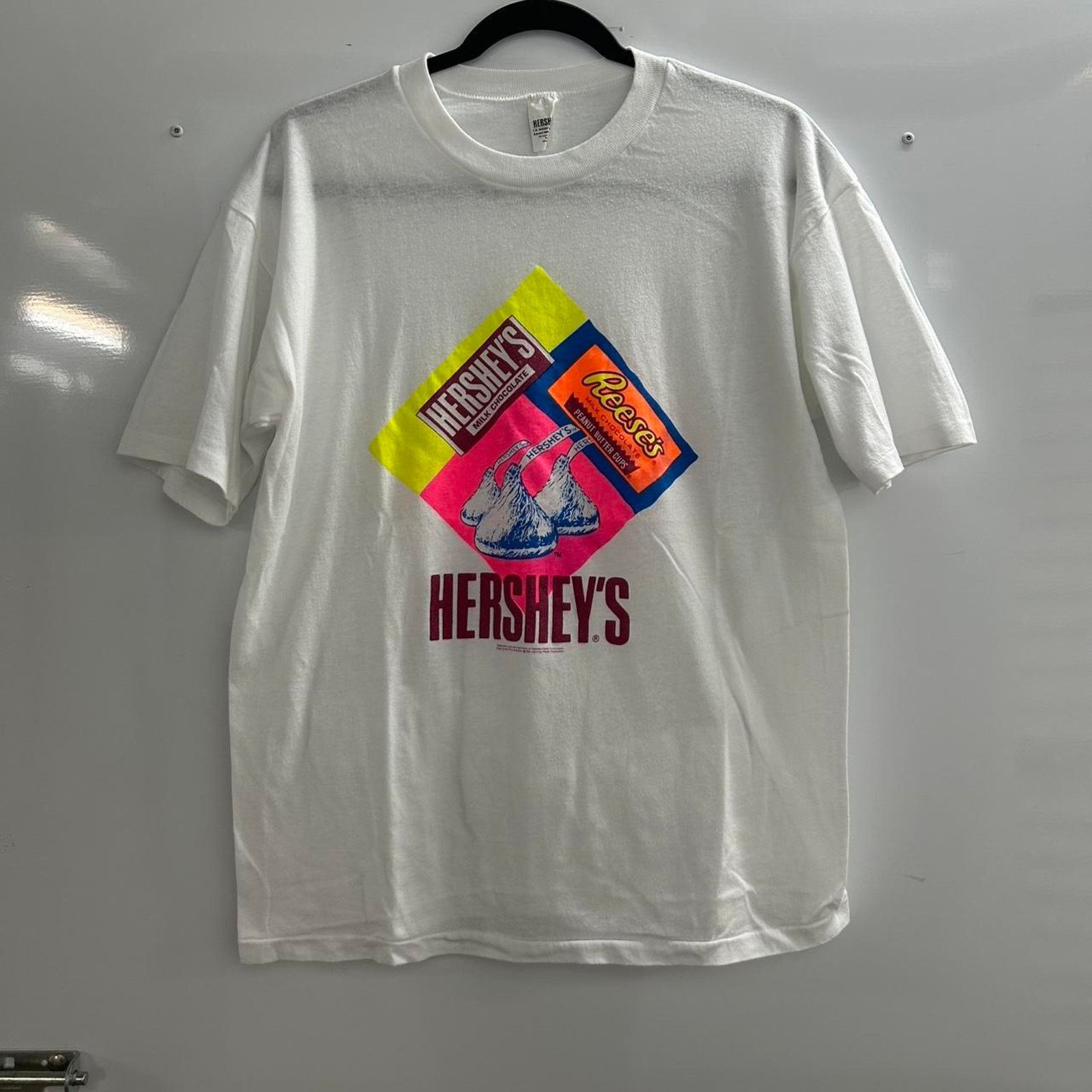 Other VTG Hershey's Chocolate Reese's Peanut Butter T-Shirt Size US XL / EU 56 / 4 - 1 Thumbnail