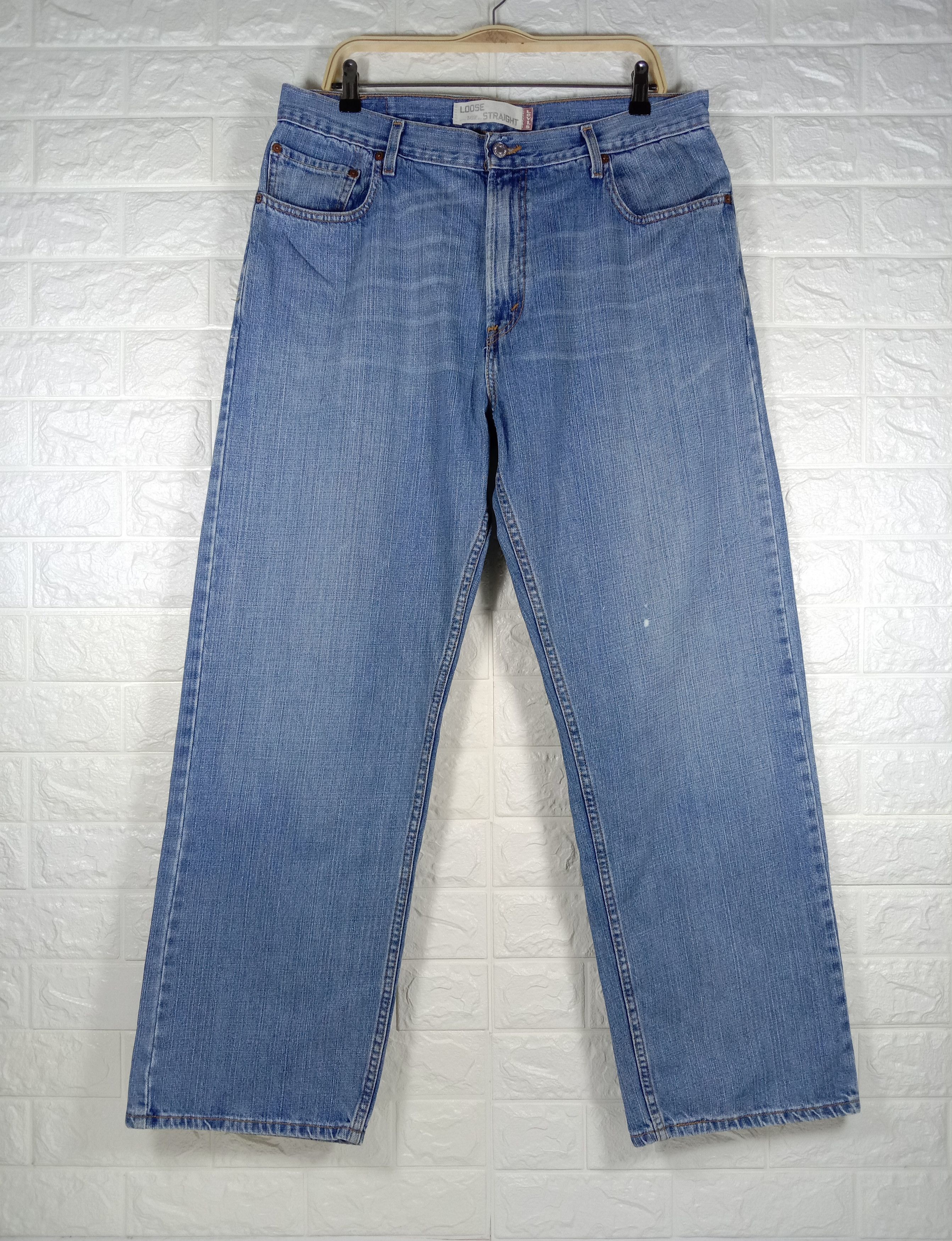 Vintage Levi's 569 Jeans Blue Wash Loose Straight Denim