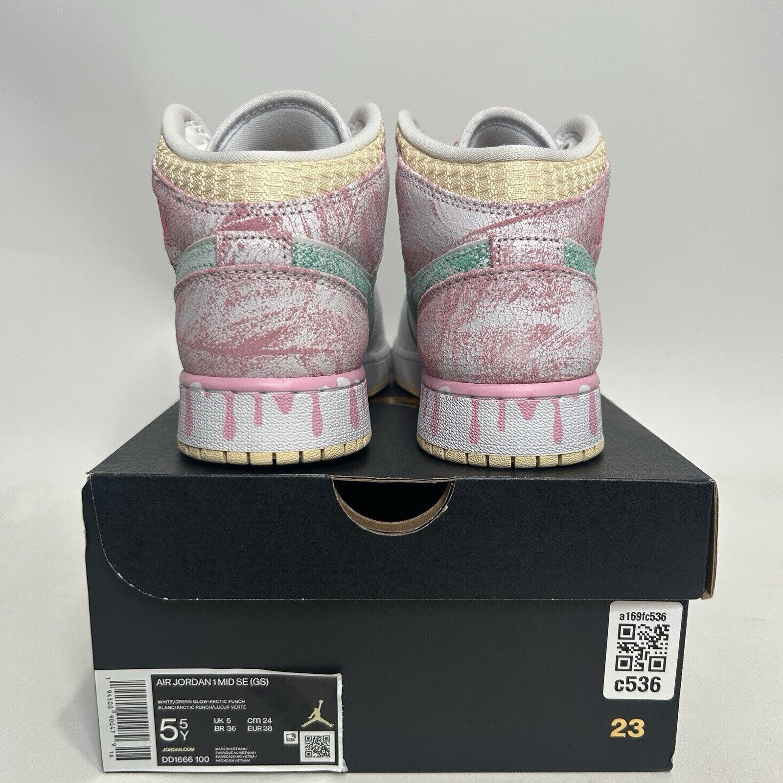 Nike Nike Air Jordan 1 Mid SE GS “Ice Cream/Paint Drip” 2024 Size US 7 / IT 37 - 4 Thumbnail