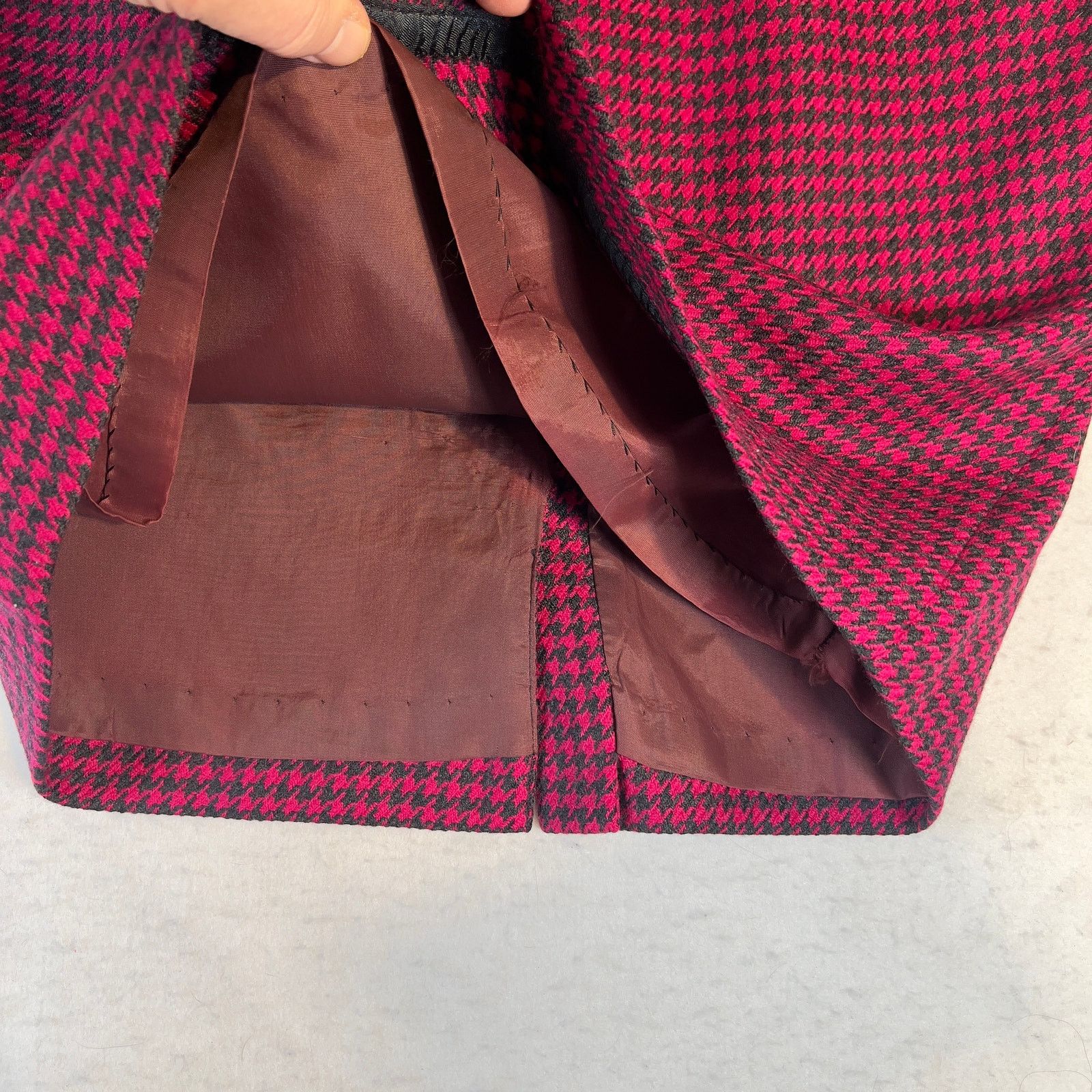 Jones New York Jones New York Vintage Wool Pencil Skirt 10 Zip Houndstooth Size 28" / US 6 / IT 42 - 3 Thumbnail
