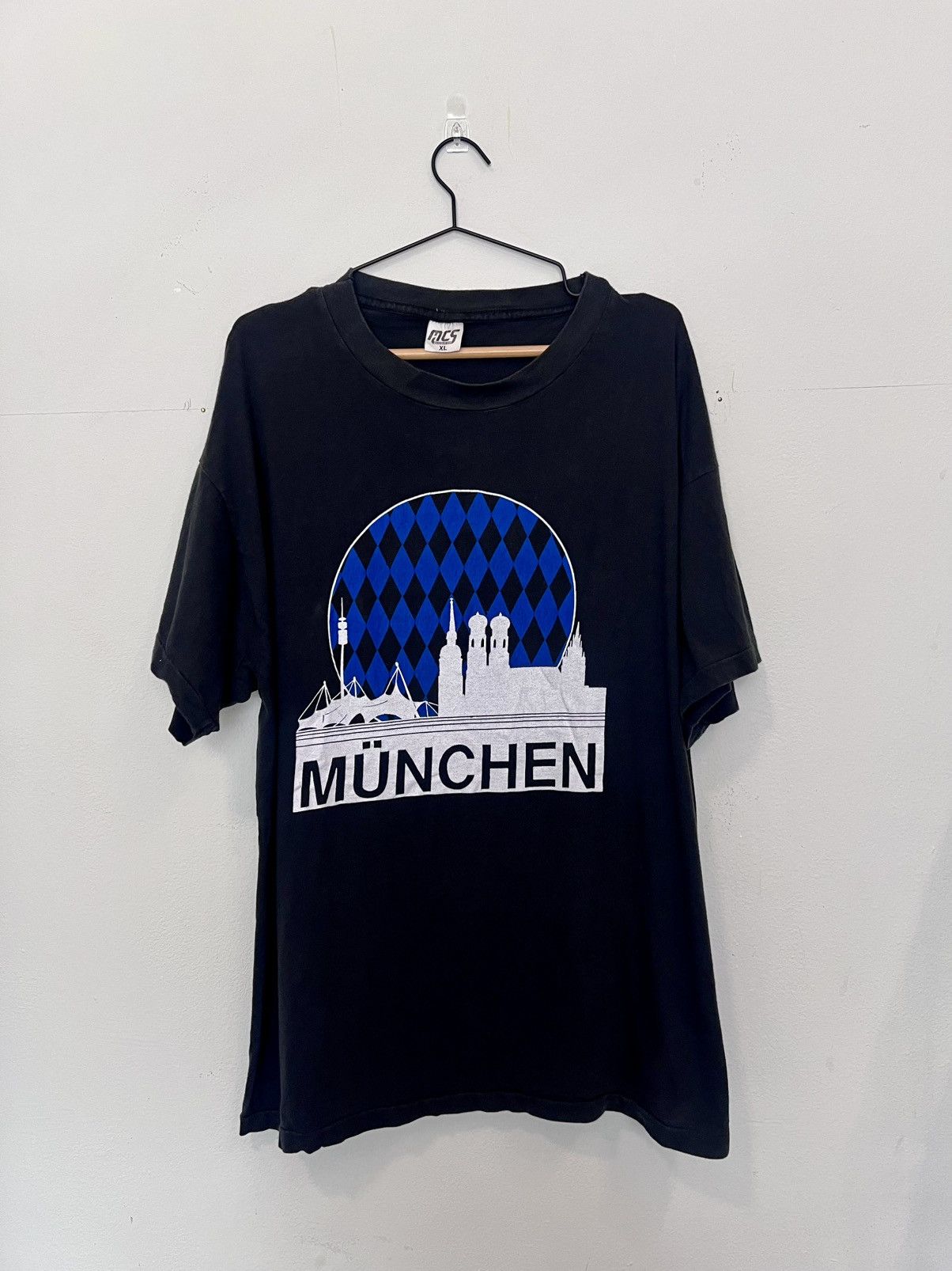 Other Vintage MCS München Tee – XL – Bavarian Skyline Graphic Size US XL / EU 56 / 4 - 1 Thumbnail