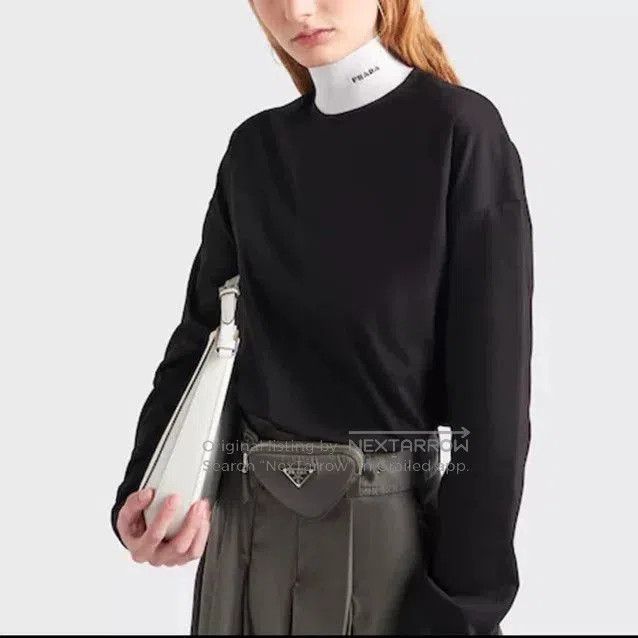 Japanese Brand Prada Color-Block Logo Turtleneck Sweater. Size US S / EU 44-46 / 1 - 7 Thumbnail