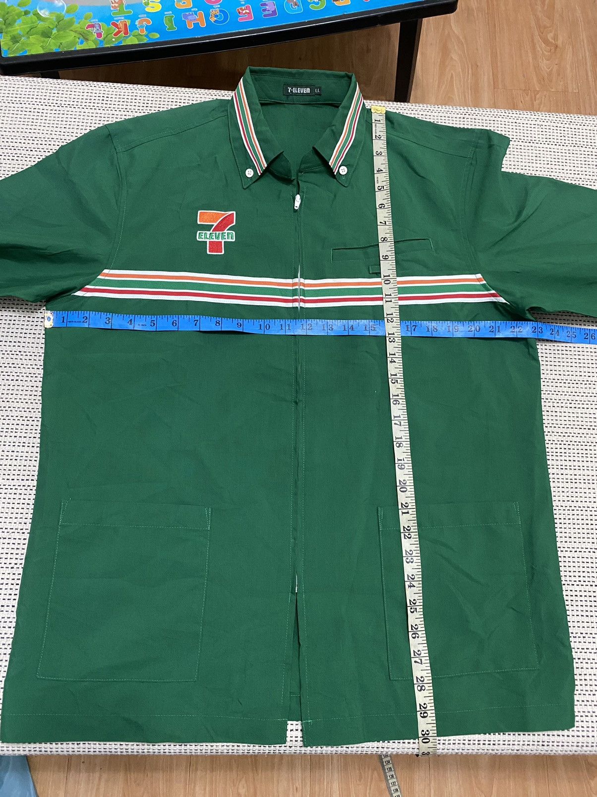 Japanese Brand 7 eleven zip up very rare Size US XL / EU 56 / 4 - 11 Thumbnail