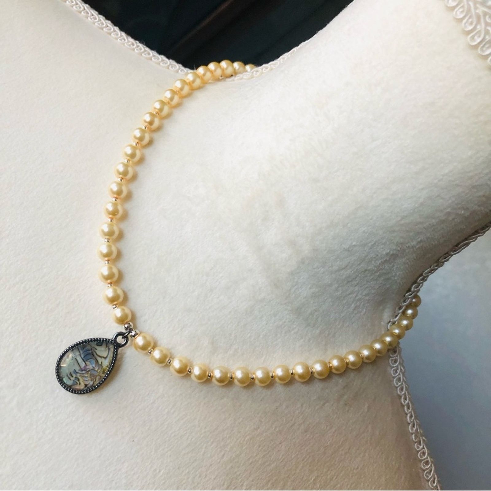Handmade Handcrafted repurpose marble teardrop Pearl necklace Size ONE SIZE - 1 Thumbnail
