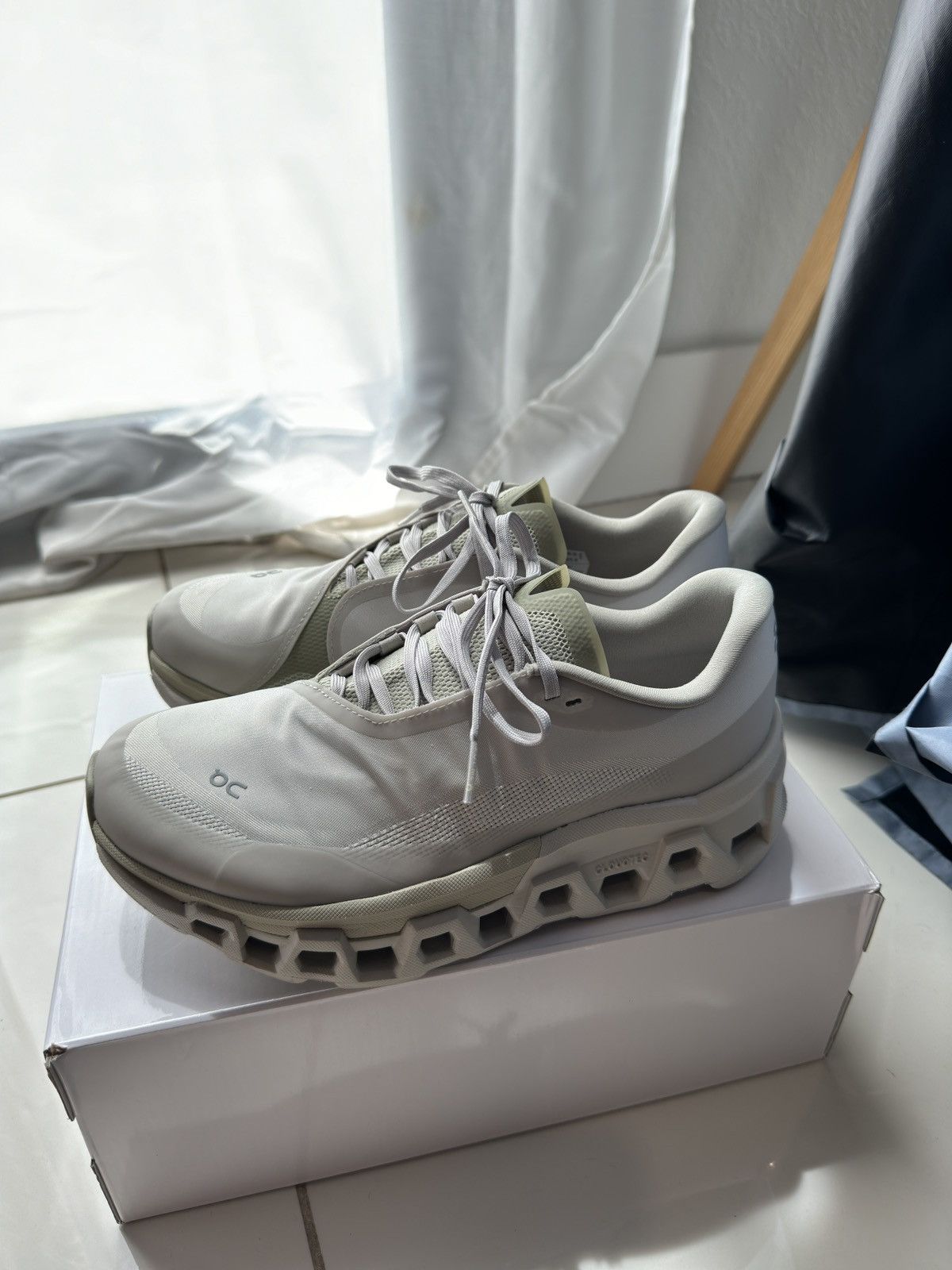 POST ARCHIVE FACTION (PAF) cloudmonster 2 moondust Size US 8.5 / IT 38.5 - 1 Thumbnail