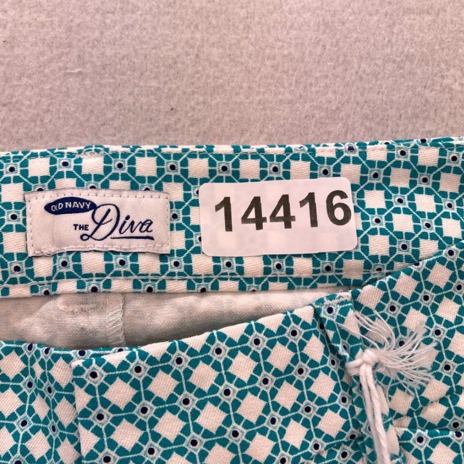 Old Navy Old Navy The Diva Pants Women's 4 Blue Stretch Fabric Slim Leg Ankle Crop Chino Size 27" / US 4 / IT 40 - 4 Thumbnail
