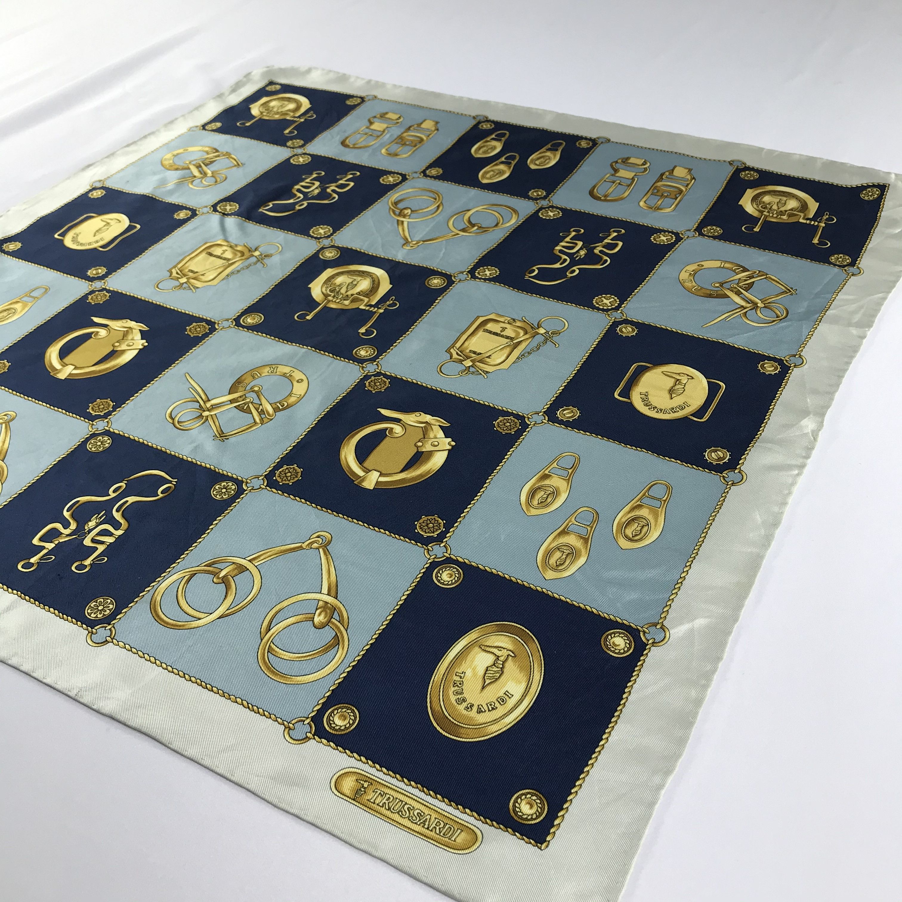 Trussardi Vintage Trussardi Silk Scarf M11 Size ONE SIZE - 4 Thumbnail