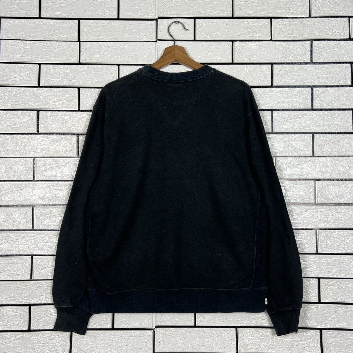 Nike NIKE Embroidered Small Logo Crewneck Sweatshirt #3995-C182 Size US M / EU 48-50 / 2 - 16 Thumbnail