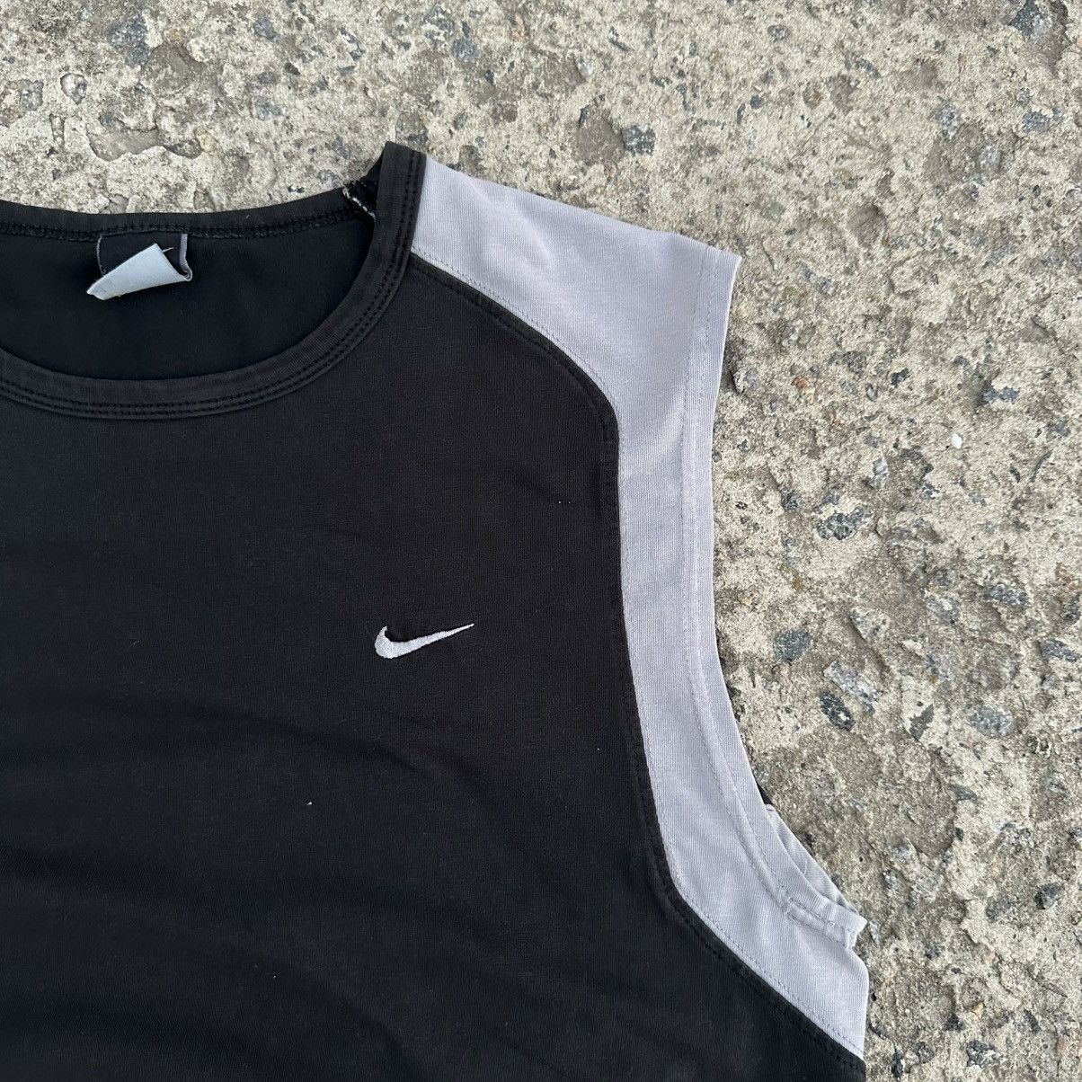 Nike VTG Nike Sleeveless Tank Top Y2K 00s Hype Trend Grunge Size US M / EU 48-50 / 2 - 3 Thumbnail