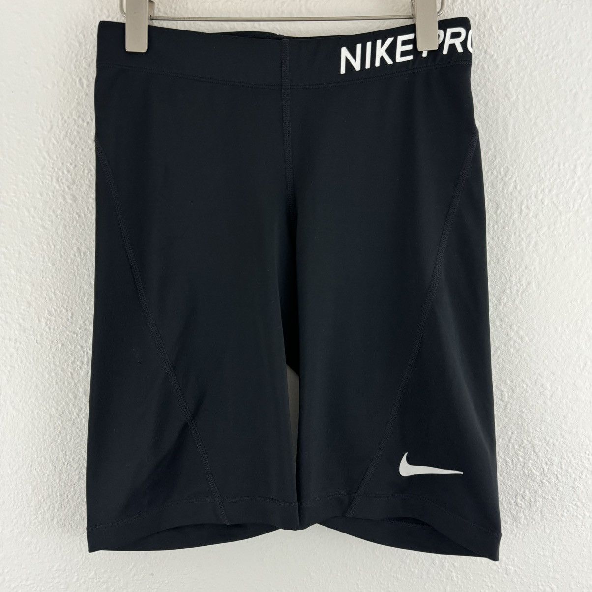 Nike NIKE PRO Black Dri-Fit Athletic Workout Classic Biker Shorts Size 27" / US 4 / IT 40 - 1 Thumbnail