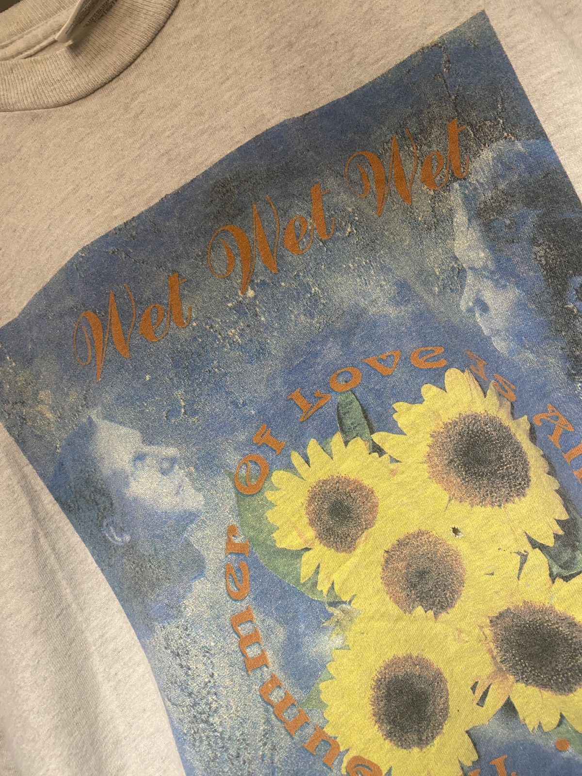 Vintage Vintage wet wet wet love is all around under license tee 90s Size US XL / EU 56 / 4 - 5 Thumbnail