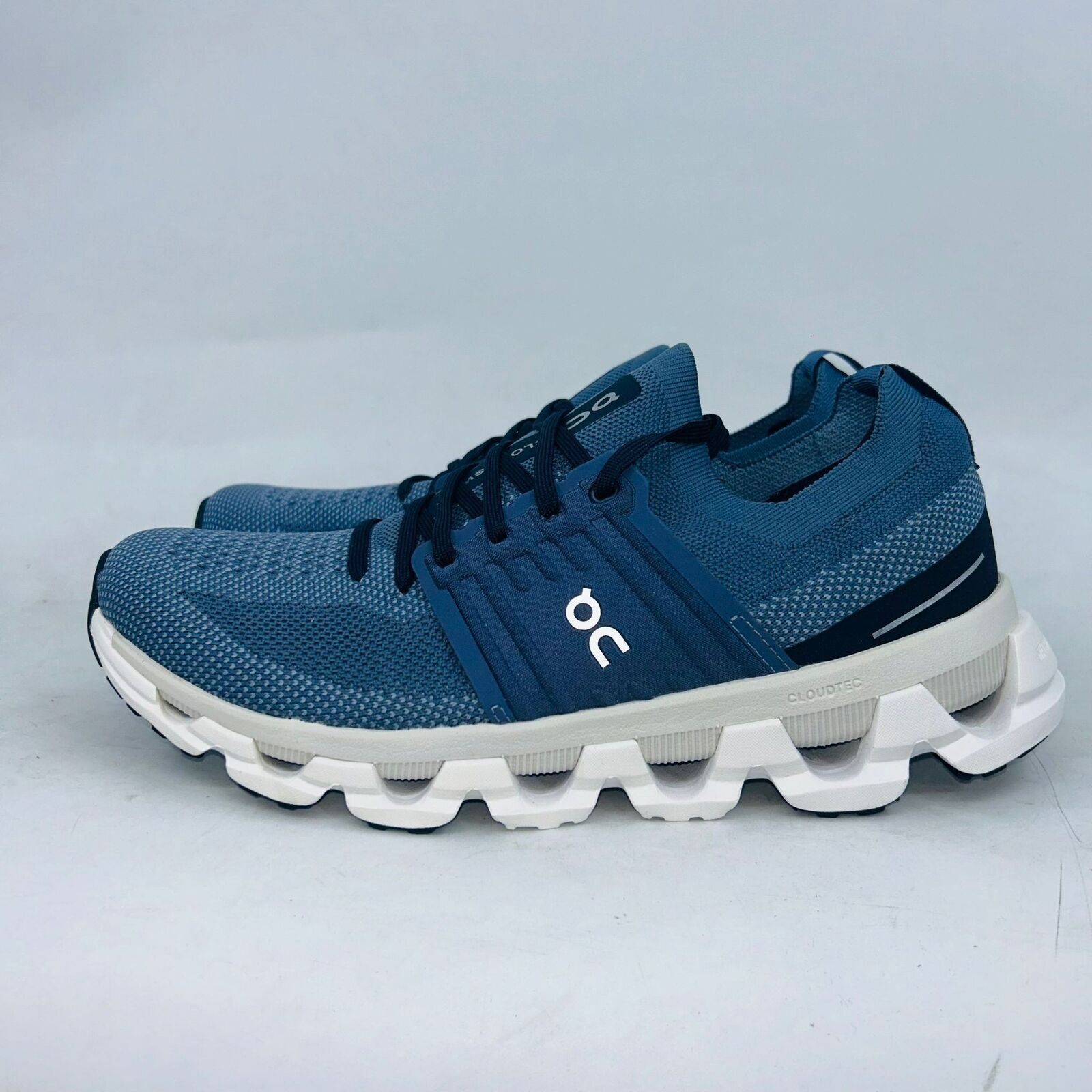 Apex One ON RUNNING CLOUDSWIFT 3 "WHITE" ATHLETIC SNEAKERS SIZE 9B Size US 9 / EU 42 - 4 Thumbnail