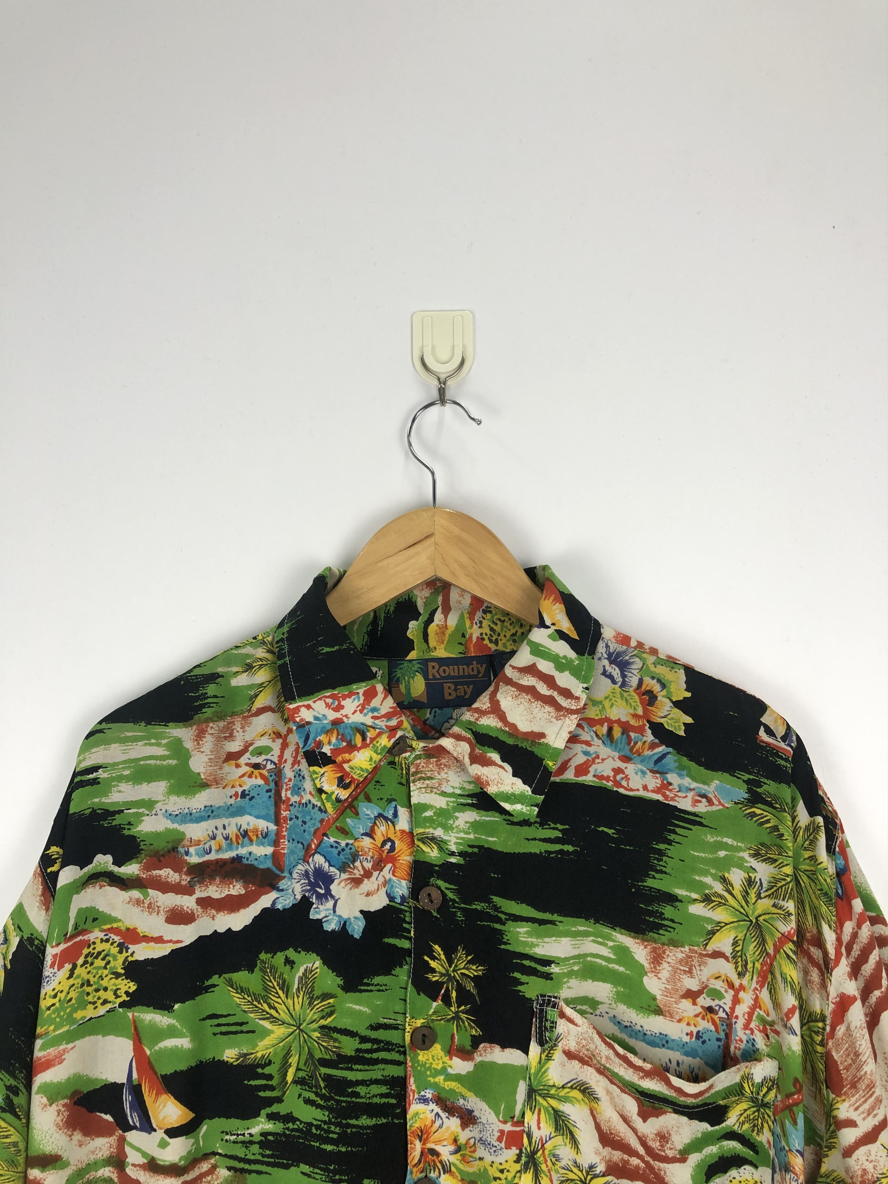 Vintage Vintage Hawaiian Sun Surf Rayon Motive Design TA0012 Size US L / EU 52-54 / 3 - 2 Thumbnail