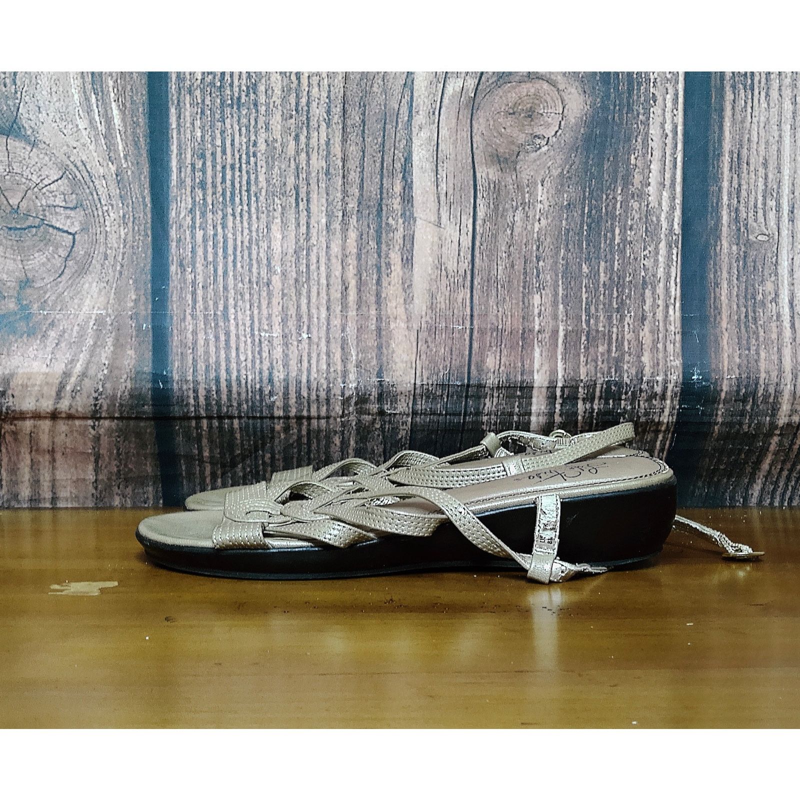 Clarks Clarks Womens Slingback Sandals Beige Strappy Low Wedge 8 Size US 8 / IT 38 - 6 Thumbnail