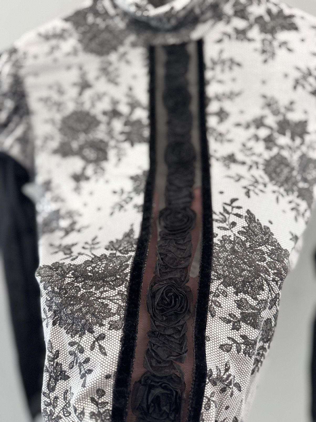 Vintage AVANT GARDE LONG SLEEVE Y2K JAPAN BAND ROSE TEE EMO PUNK Size S / US 4 / IT 40 - 4 Thumbnail