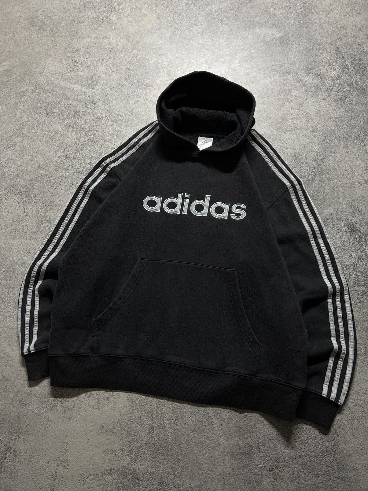 Adidas × Vintage Vintage Y2k Adidas 🖤 Spellout Big Logo Hoodie 00’s Size US L / EU 52-54 / 3 - 1 Thumbnail
