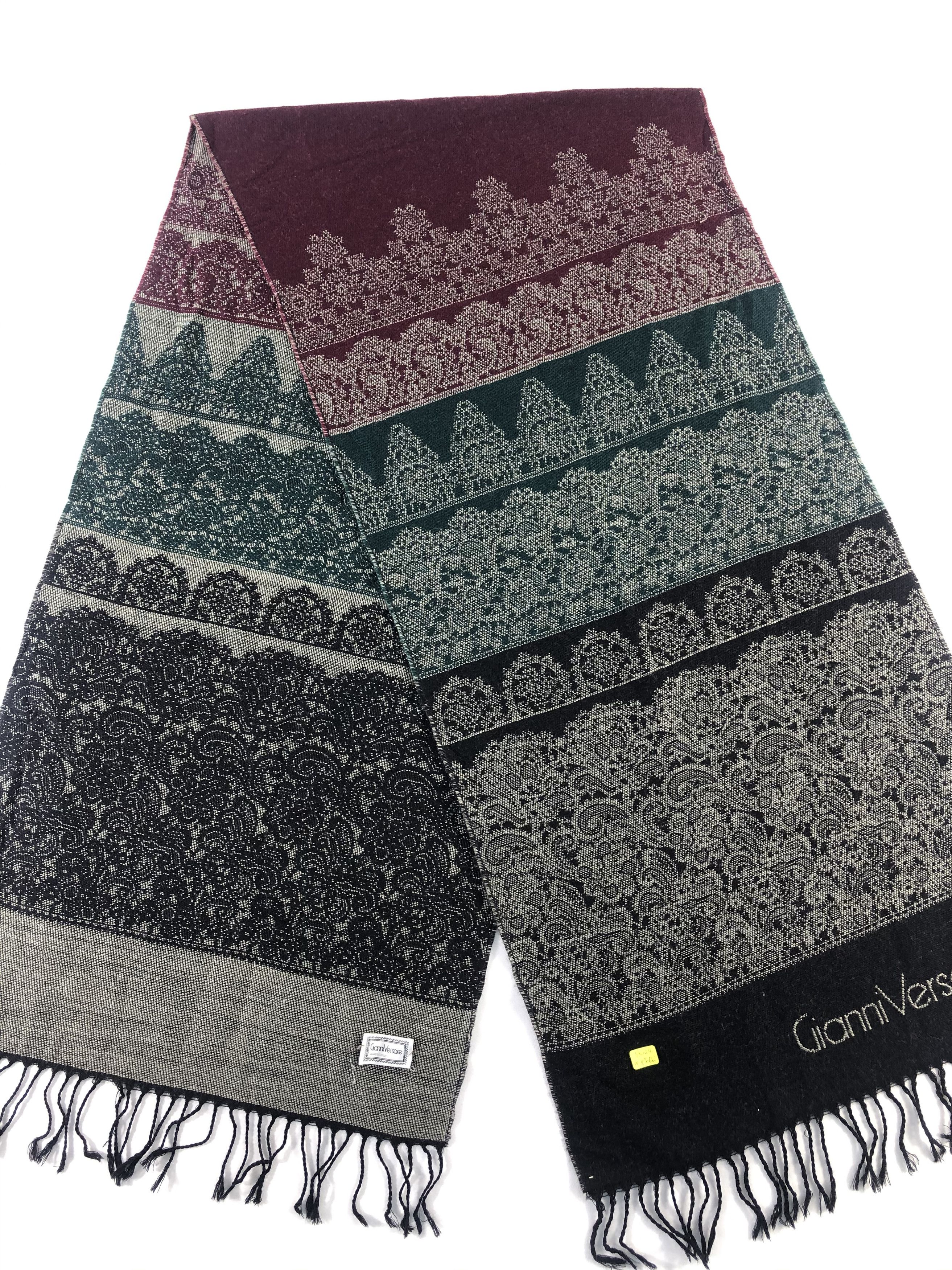 Versace Gianni Versace Scarf / Muffler / Neckwear Size ONE SIZE - 2 Thumbnail